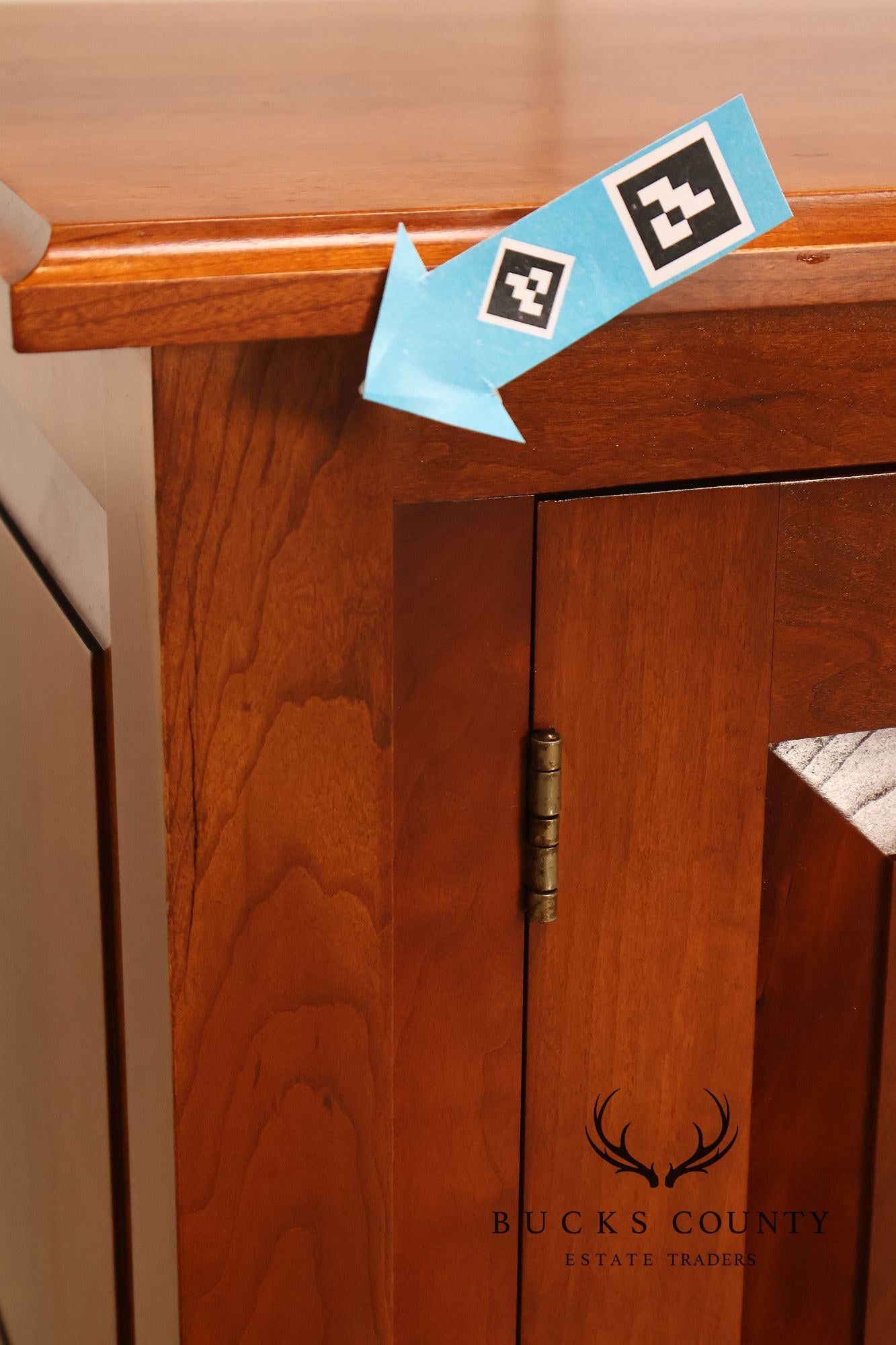 Tom Seely Hepplewhite Style Cherry Sideboard