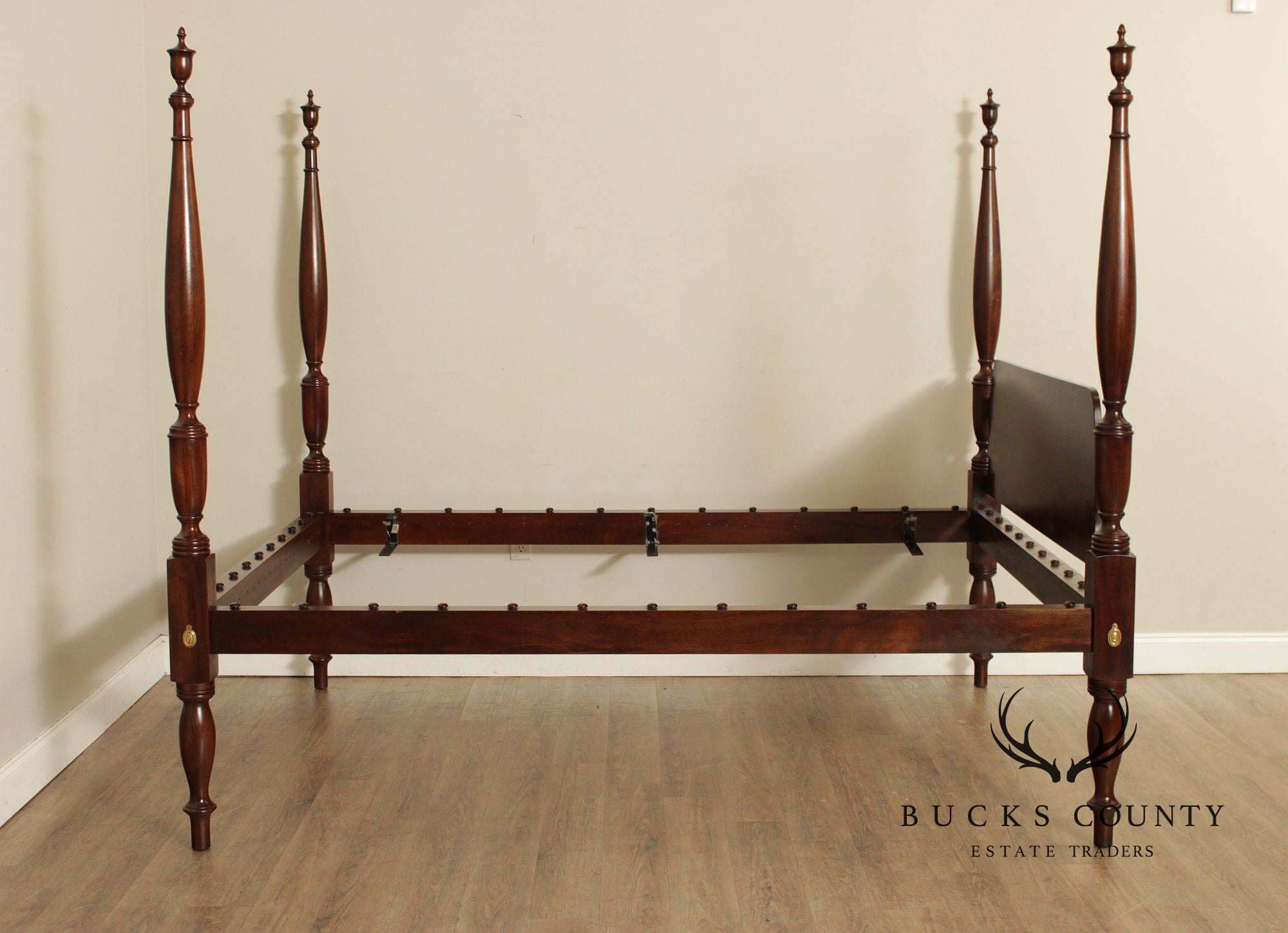 Henkel Harris Mahogany Queen Poster Bed