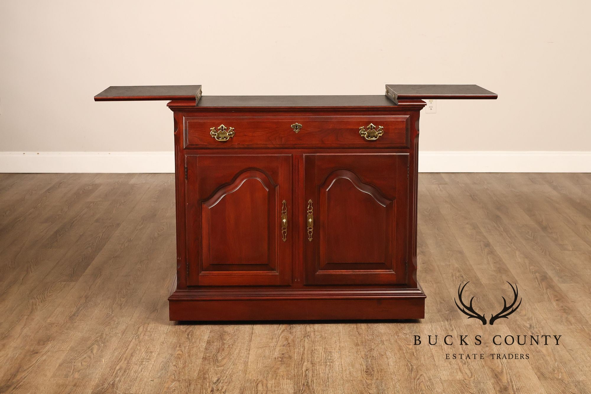 Pennsylvania House Traditional Cherry Flip Top Server