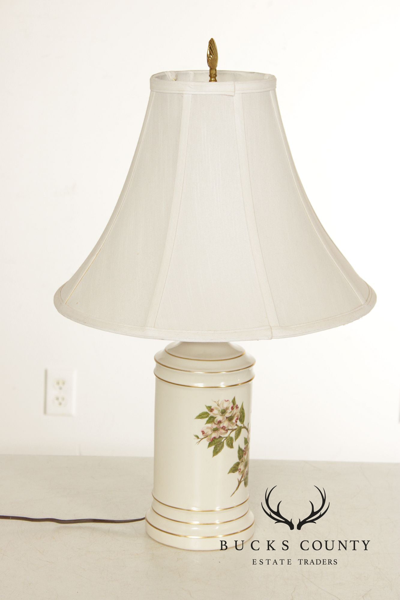 Vintage Pair of Botanical Painted Porcelain Table Lamps