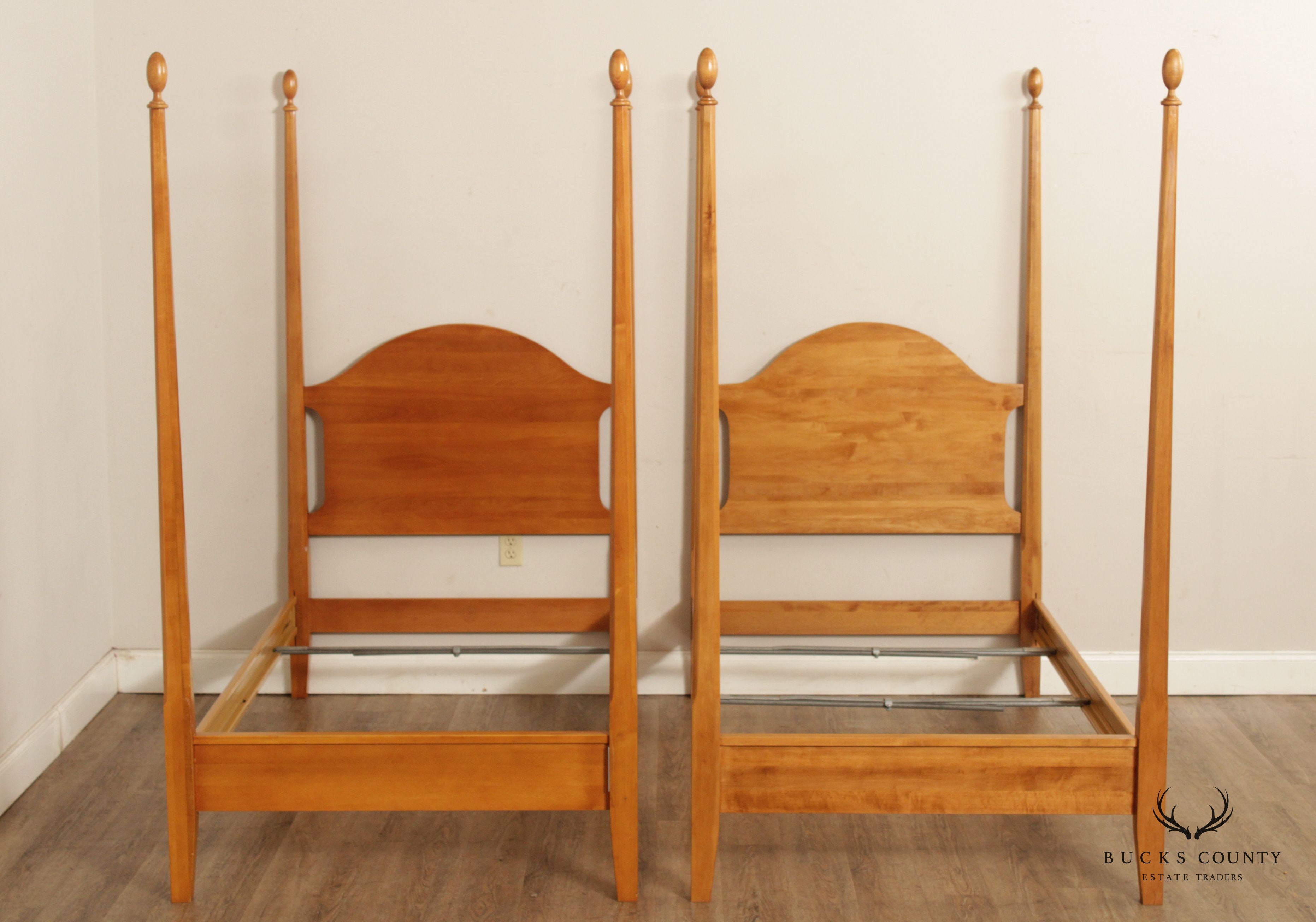 Moosehead Furniture Pair of Maple Twin Poster Beds