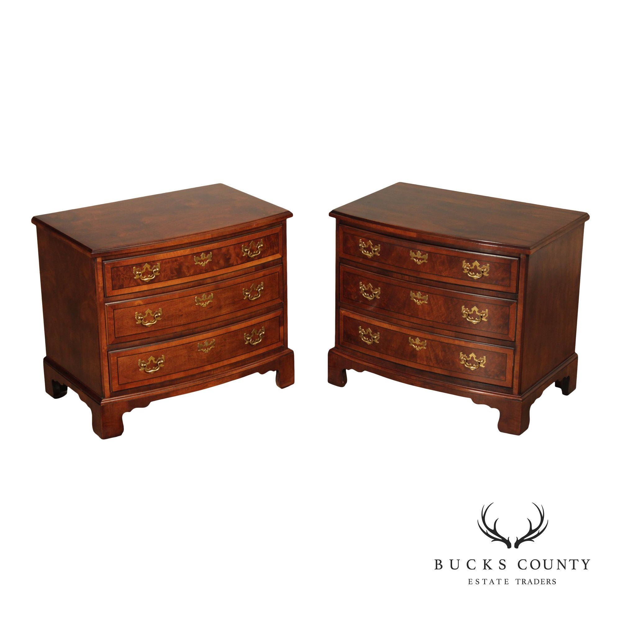 Henredon Aston Court Pair Of Mahogany Nightstands