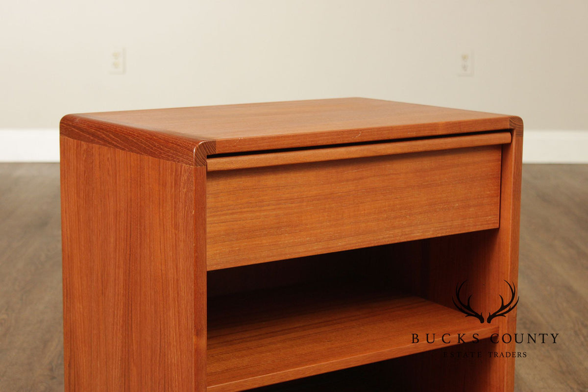 Schreibers Mobelfabrik Danish Modern Teak Nightstand