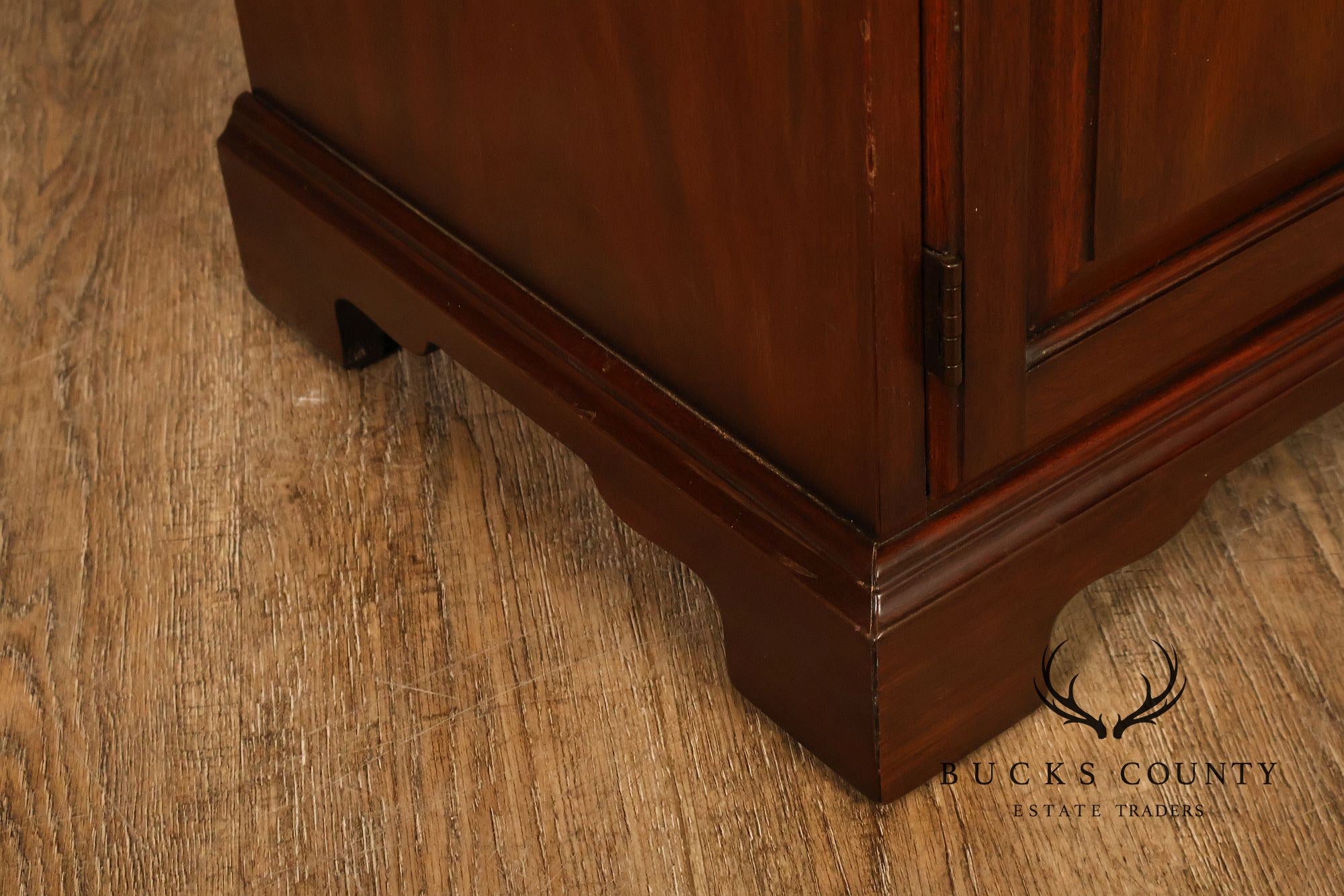 Henkel Harris Mahogany Pair of Nightstands