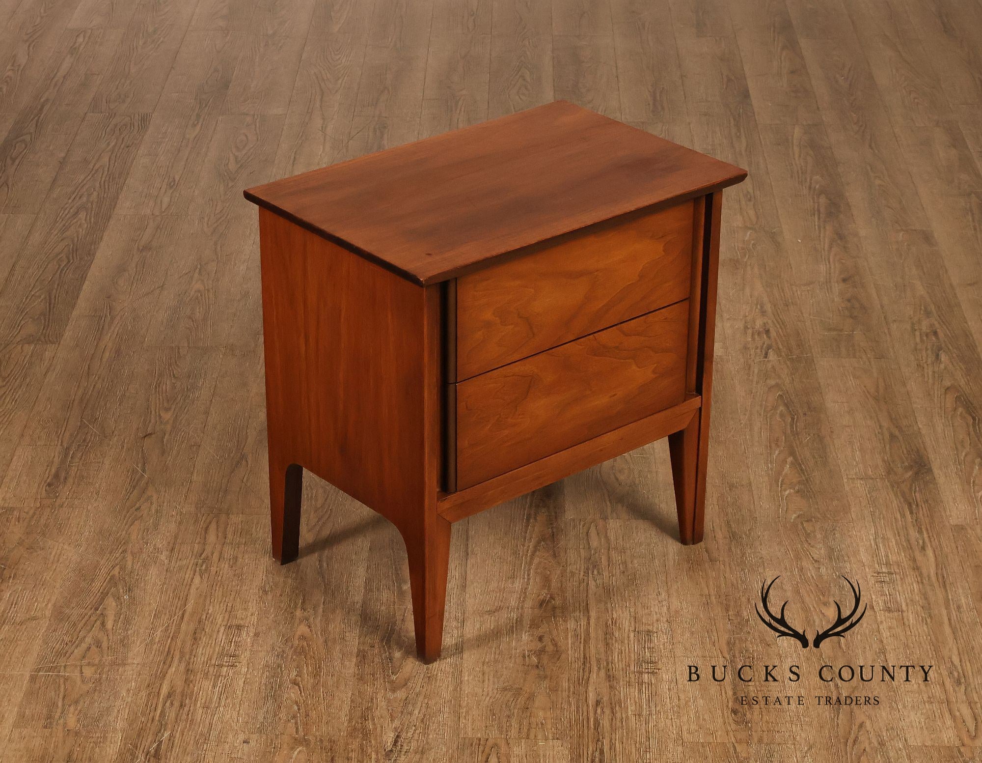 Mid Century Modern Pair of Walnut Nightstands