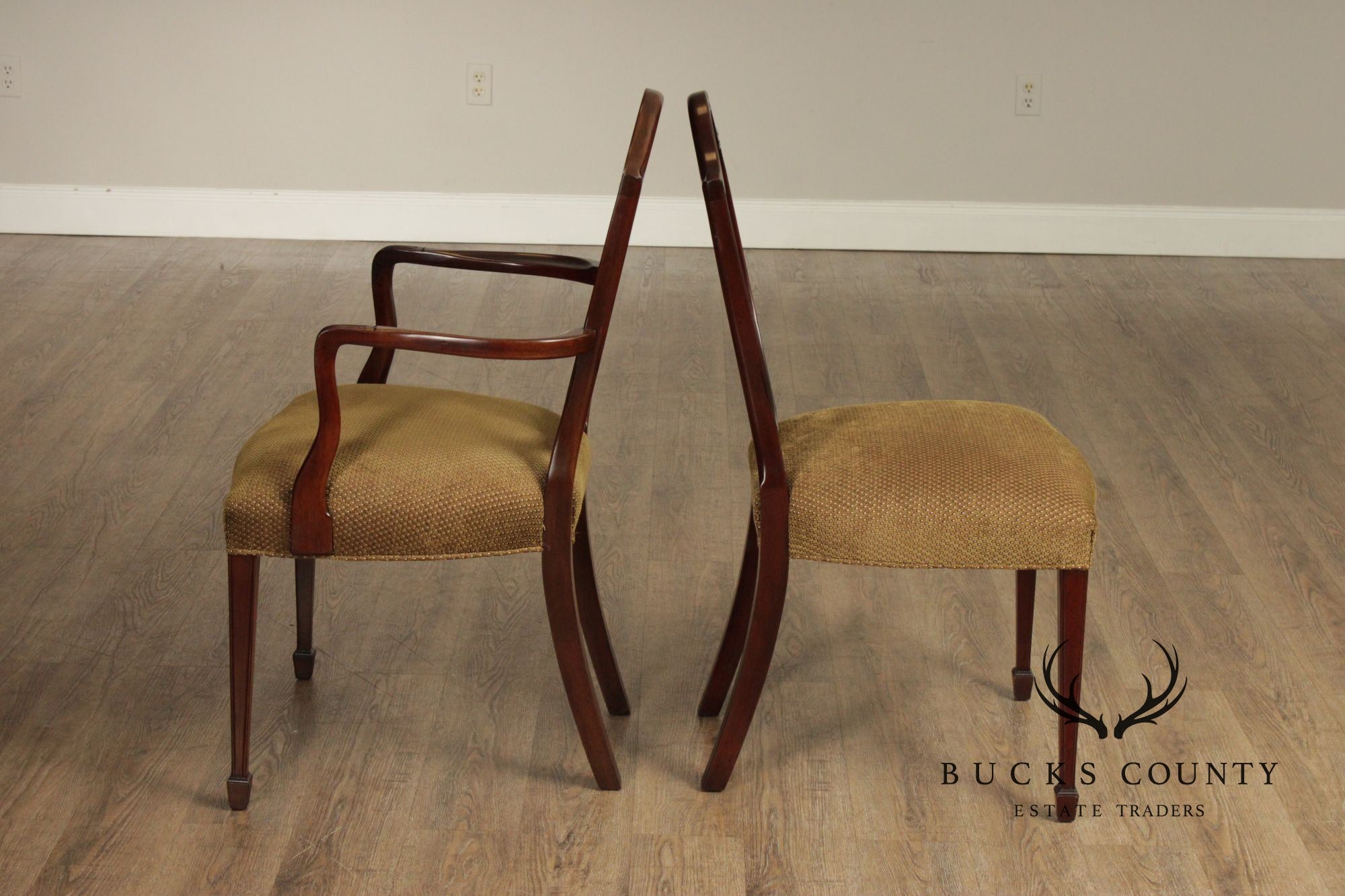 Kindel Hepplewhite Set Of 8 Mahogany Shield Back Dining Chairs
