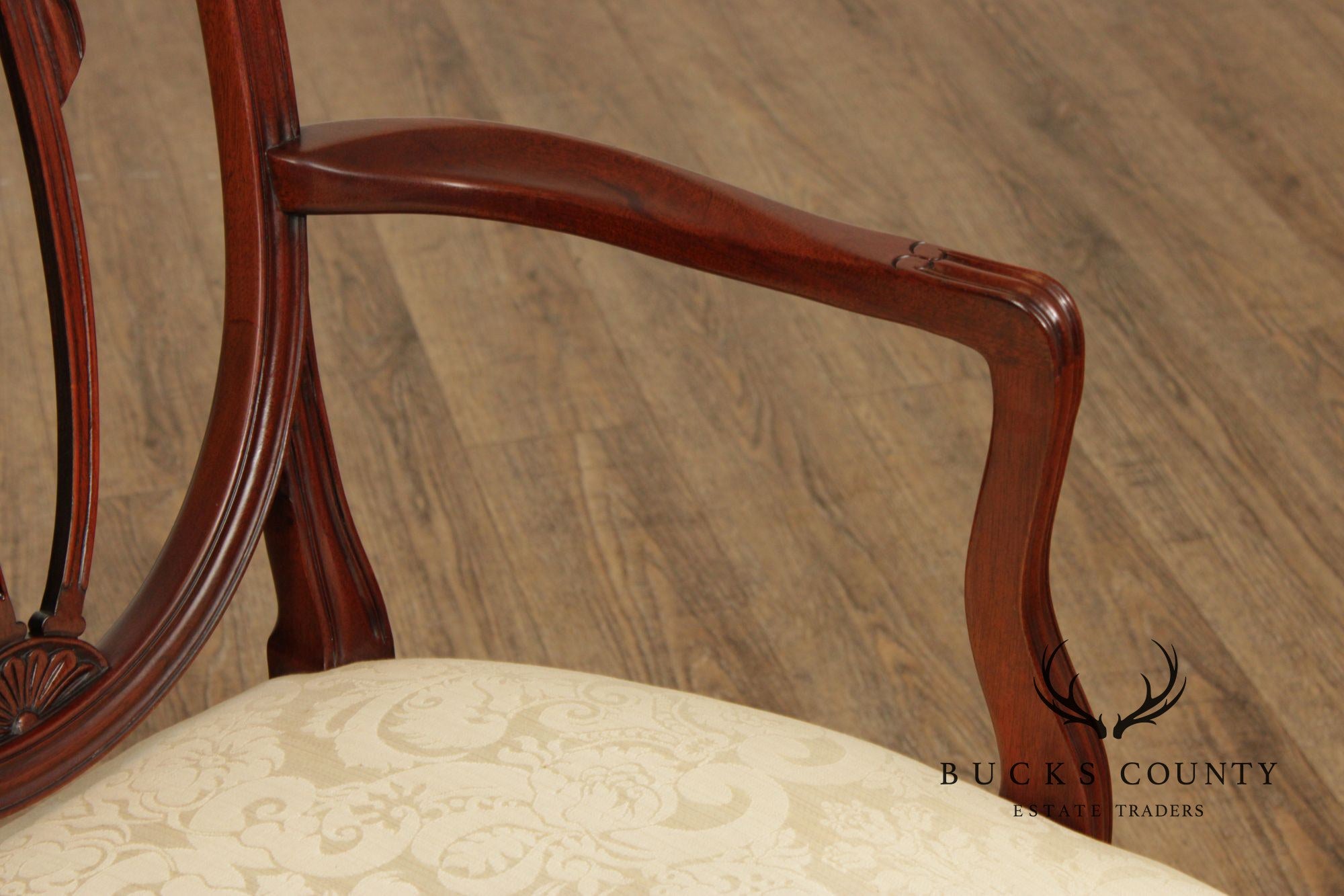 Kindel Hepplewhite Style Set of Eight Mahogany Dining Chairs