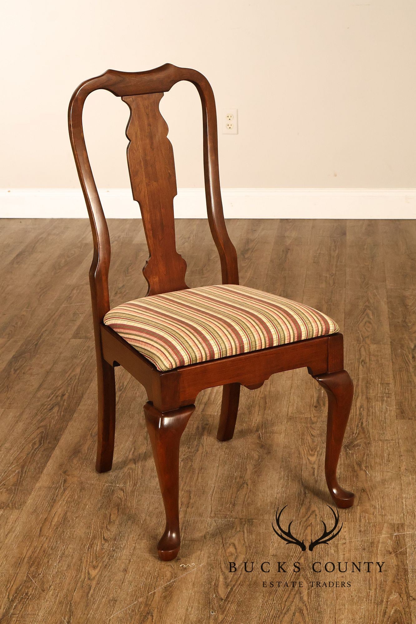 Pennsylvania House Queen Anne Style Set of Six Cherry Dining Chairs
