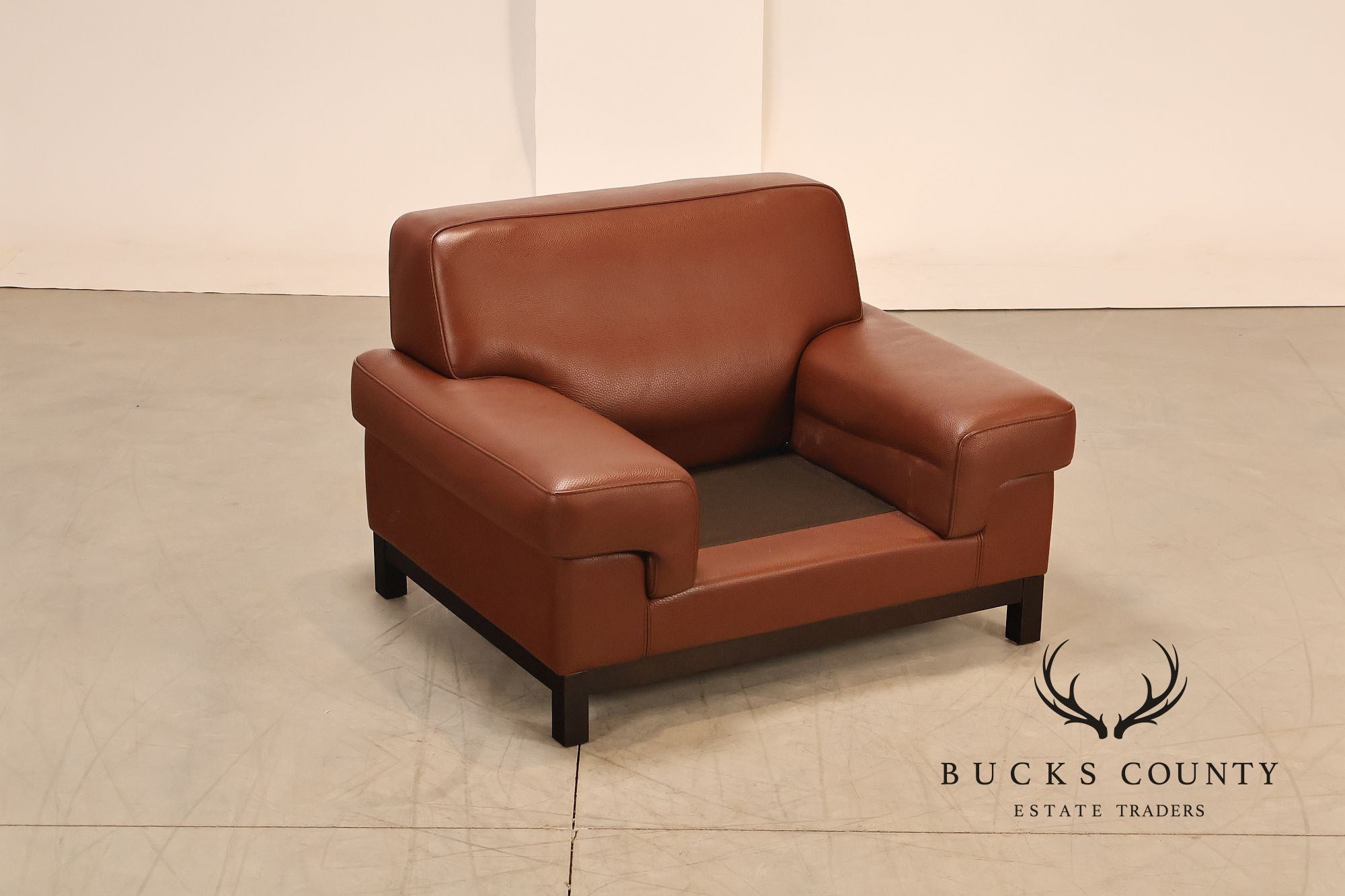 Formenti Pair of Italian Leather Lounge Chairs