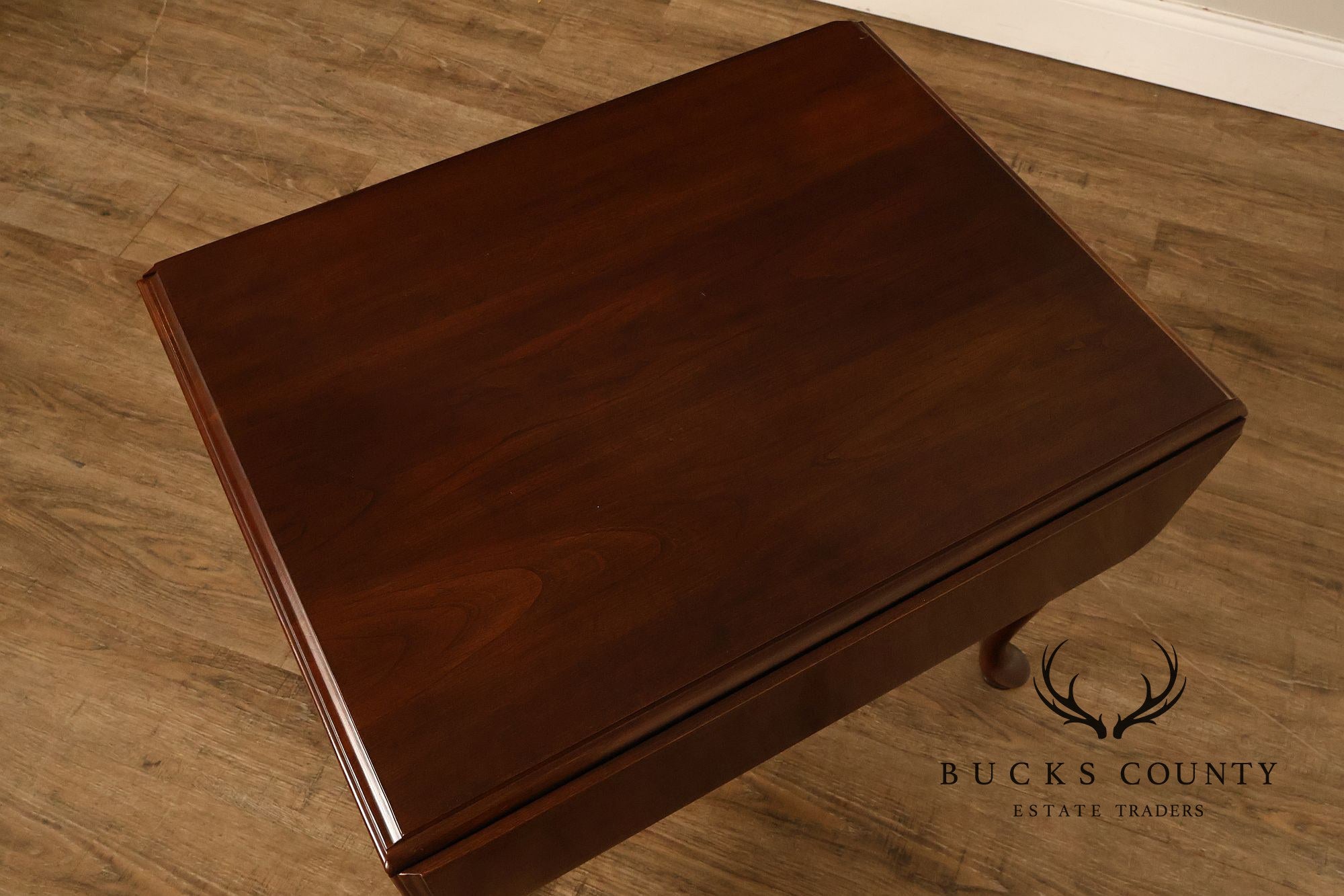 Ethan Allen Vintage Queen Anne Style Cherry Drop Leaf Side Table