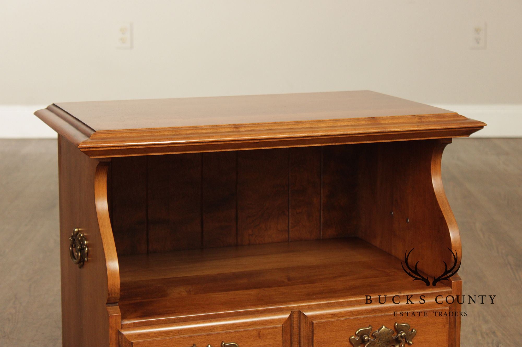 Sprague & Carleton Solid Maple Pair One Drawer Nightstands