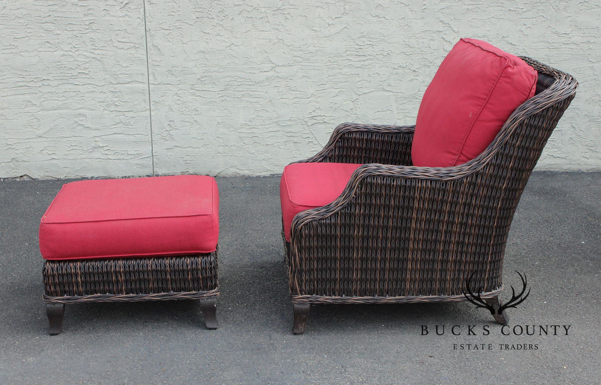 Patio Renaissance Pair of 'Monticello' Lounge Chairs and Ottomans