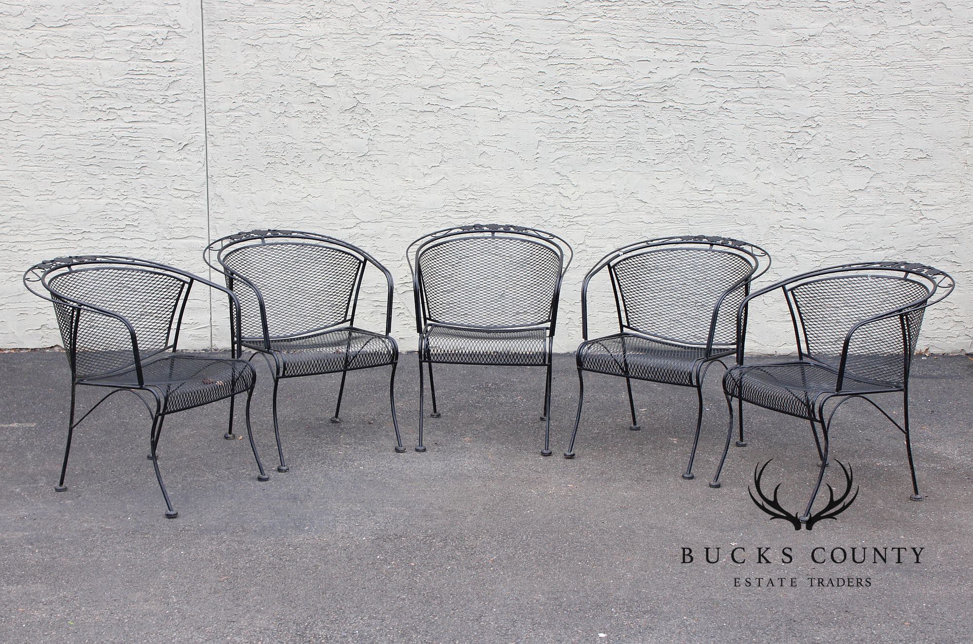 Vintage Wrought Iron Set of Five Outdoor Patio Dining Chairs