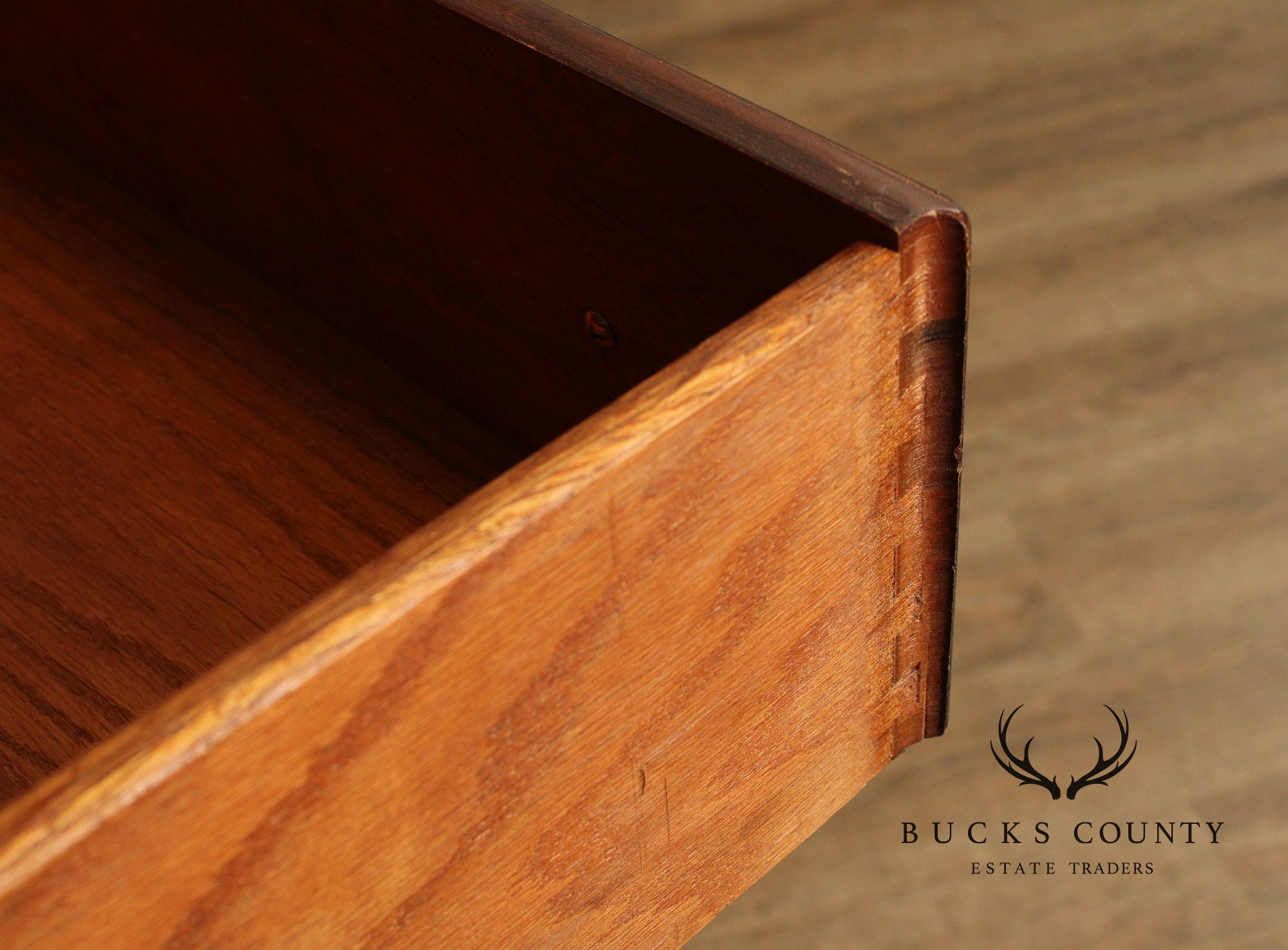 Lexington Furniture Palmer Home Collection Armoire