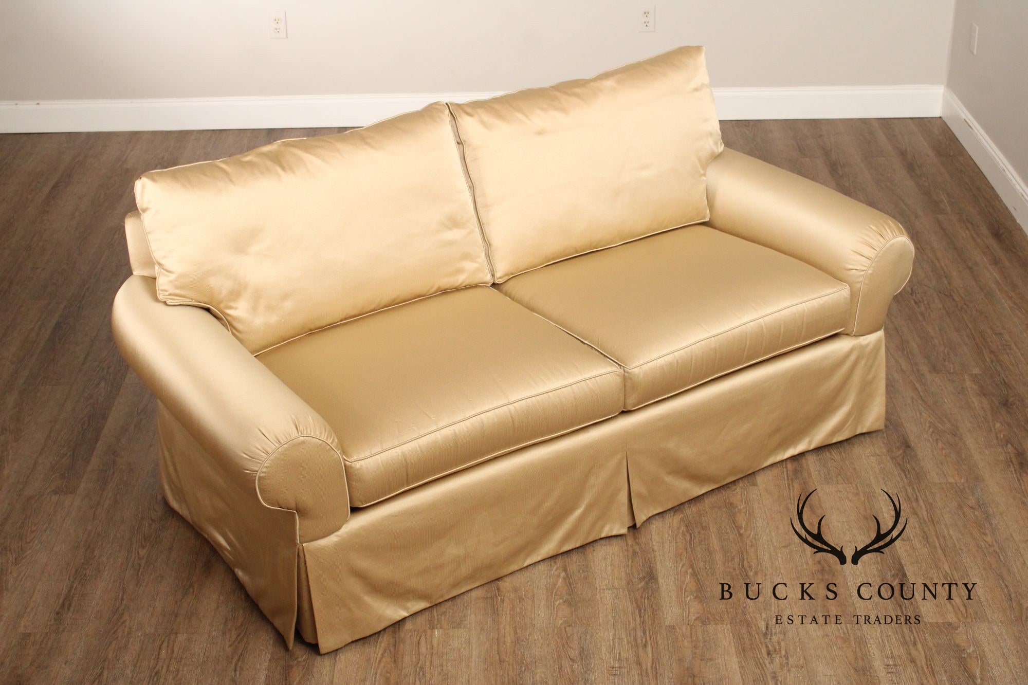 Alexandria Classic Rolled Arm Sofa