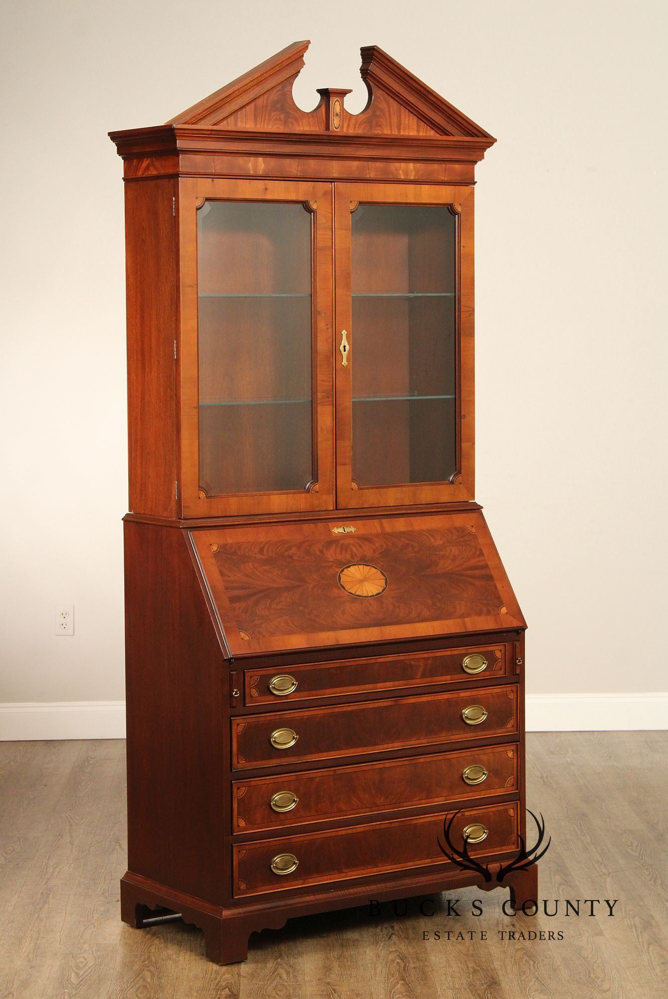 Hekman Hepplewhite Style Mahogany Secretary Bookcase