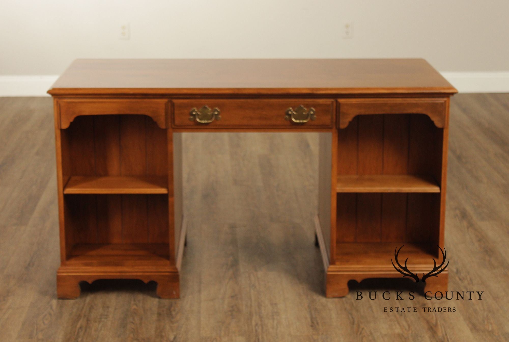 Ethan Allen Chippendale Style Maple Executive Writing Desk