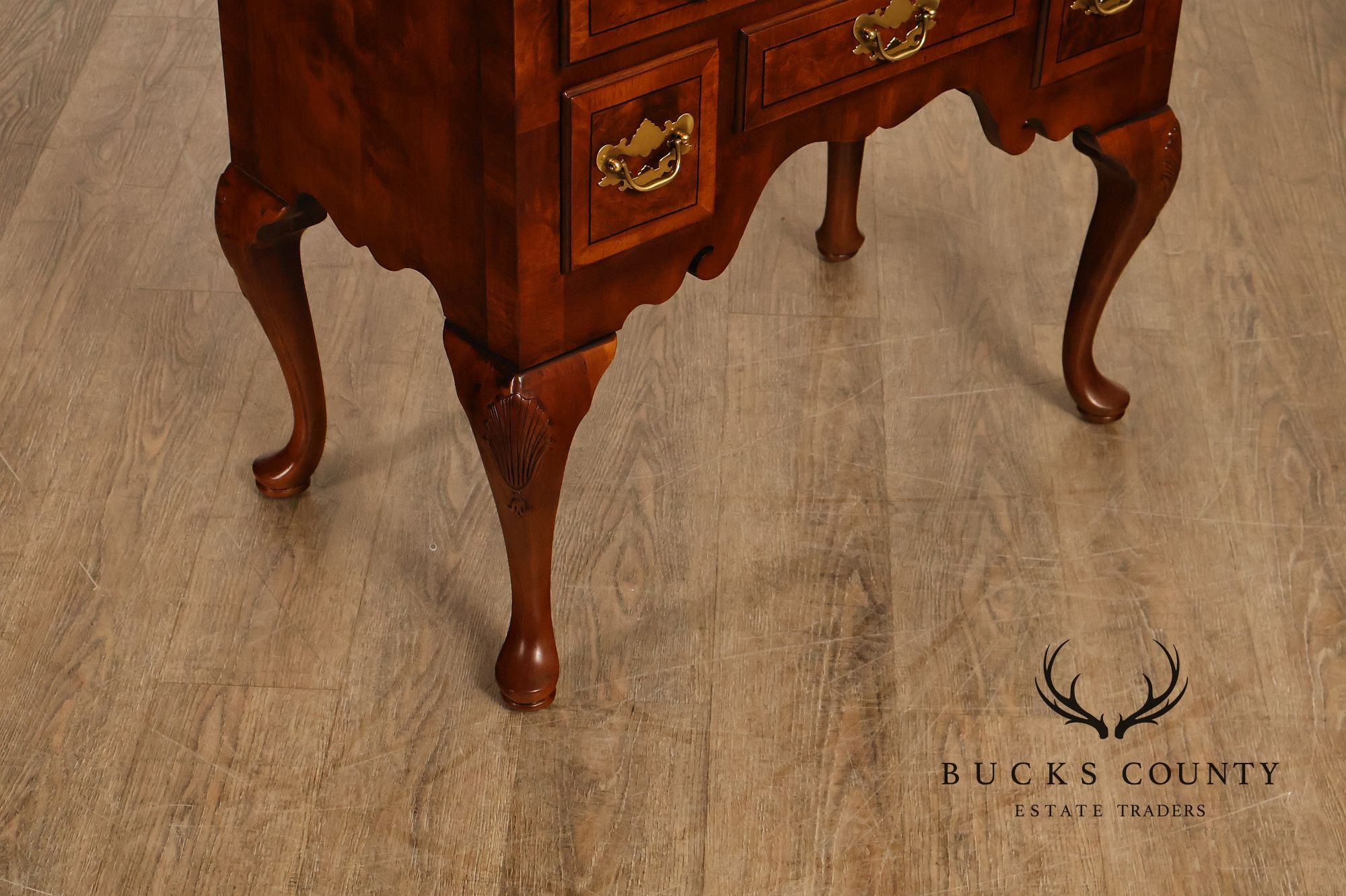 Henredon Georgian Style Burlwood Lowboy