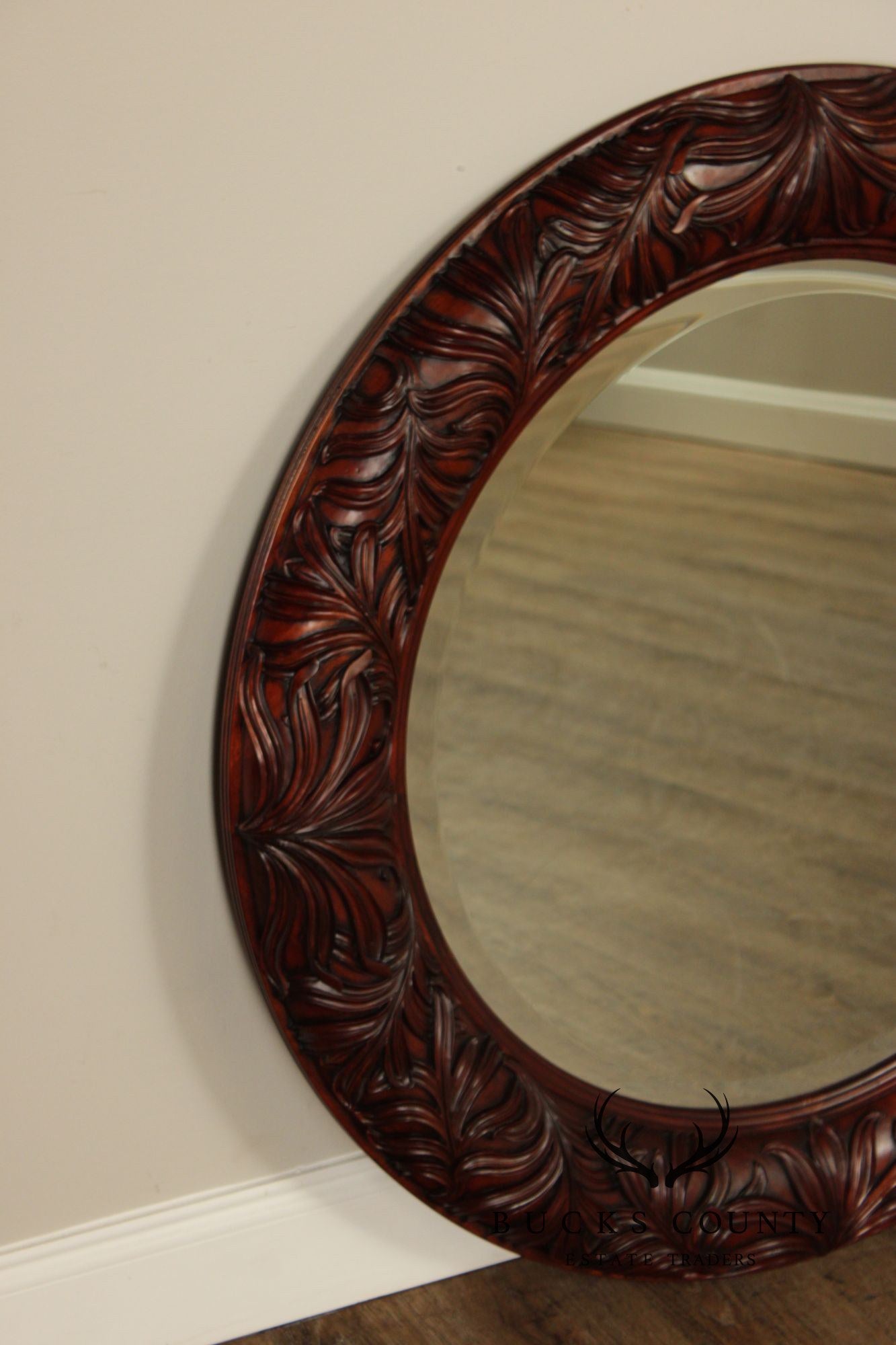 Ethan Allen British Classics Round Foliate Carved Frame Wall Mirror