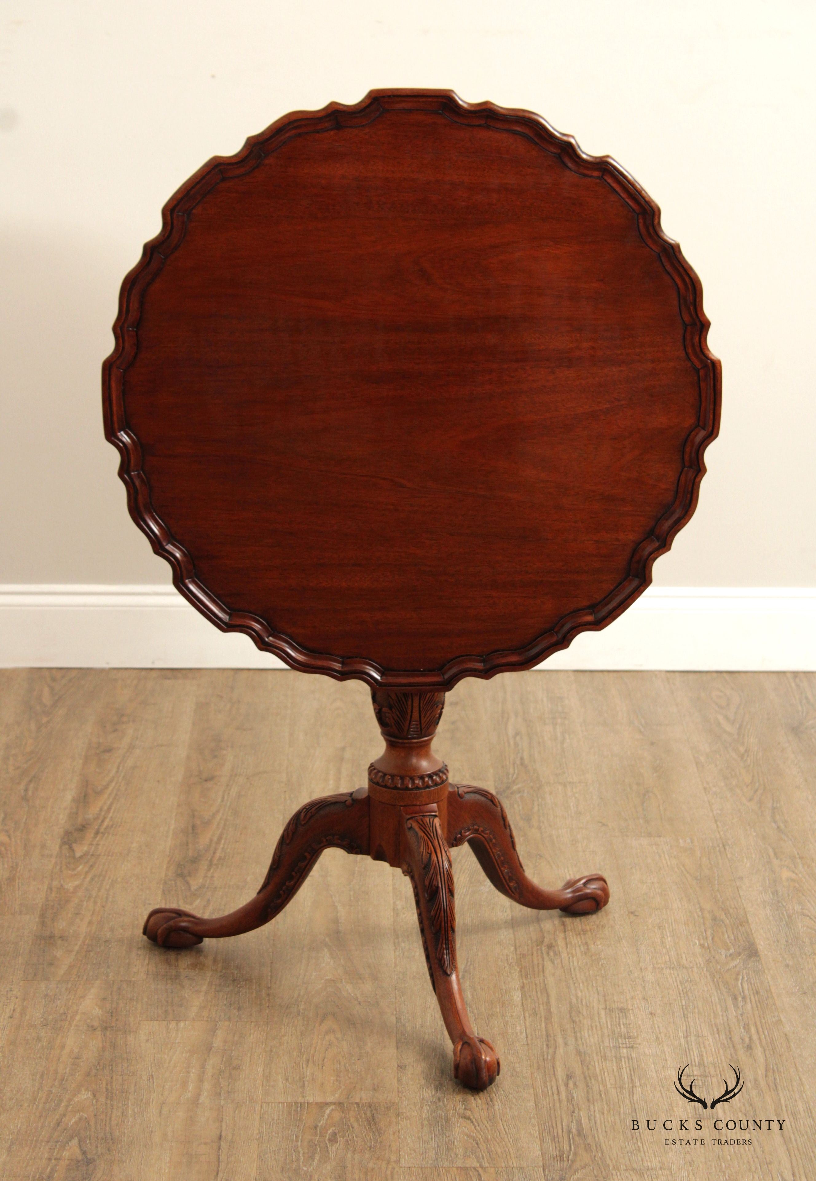 HENKEL HARRIS CHIPPENDALE STYLE MAHOGANY TILT TOP PIE CRUST TABLE