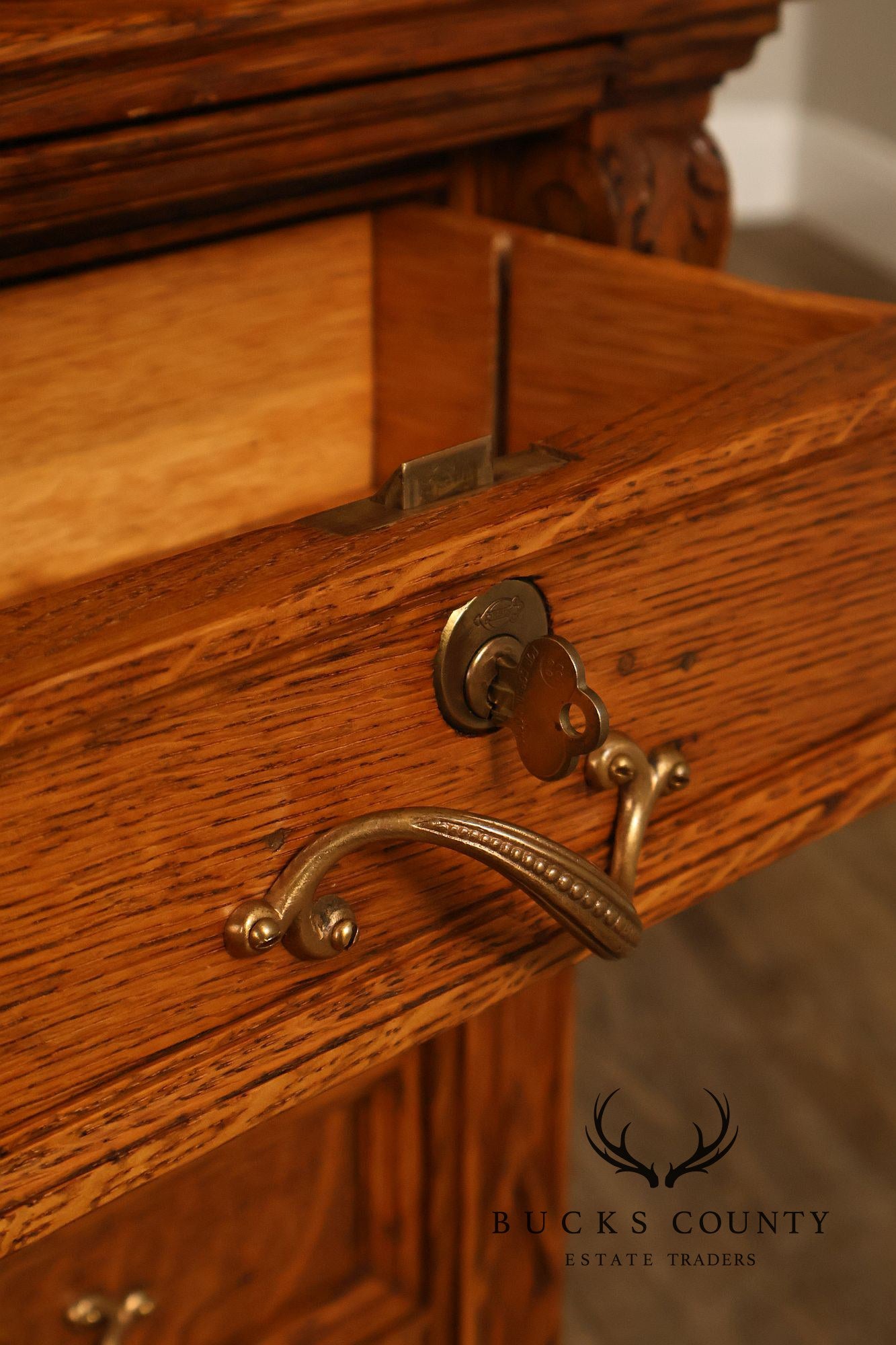 Exceptional Antique Quarter Sawn Oak Roll Top Desk With Carved 'Reading Hardware Co." Crest Panel
