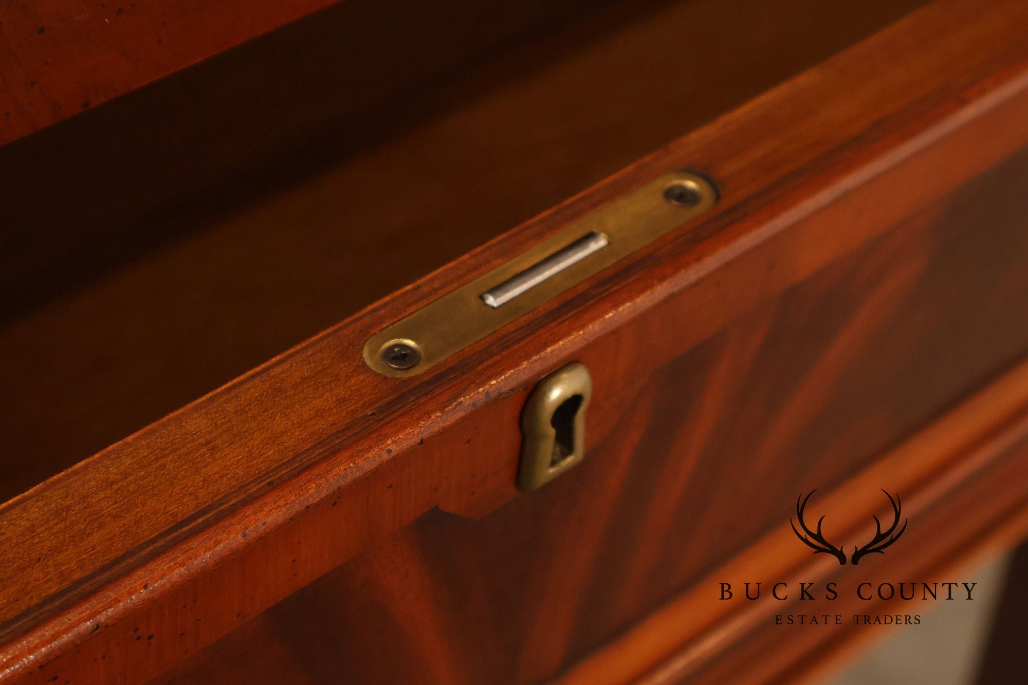 Hekman Copley Place Mahogany Inlaid Dining Buffet Server
