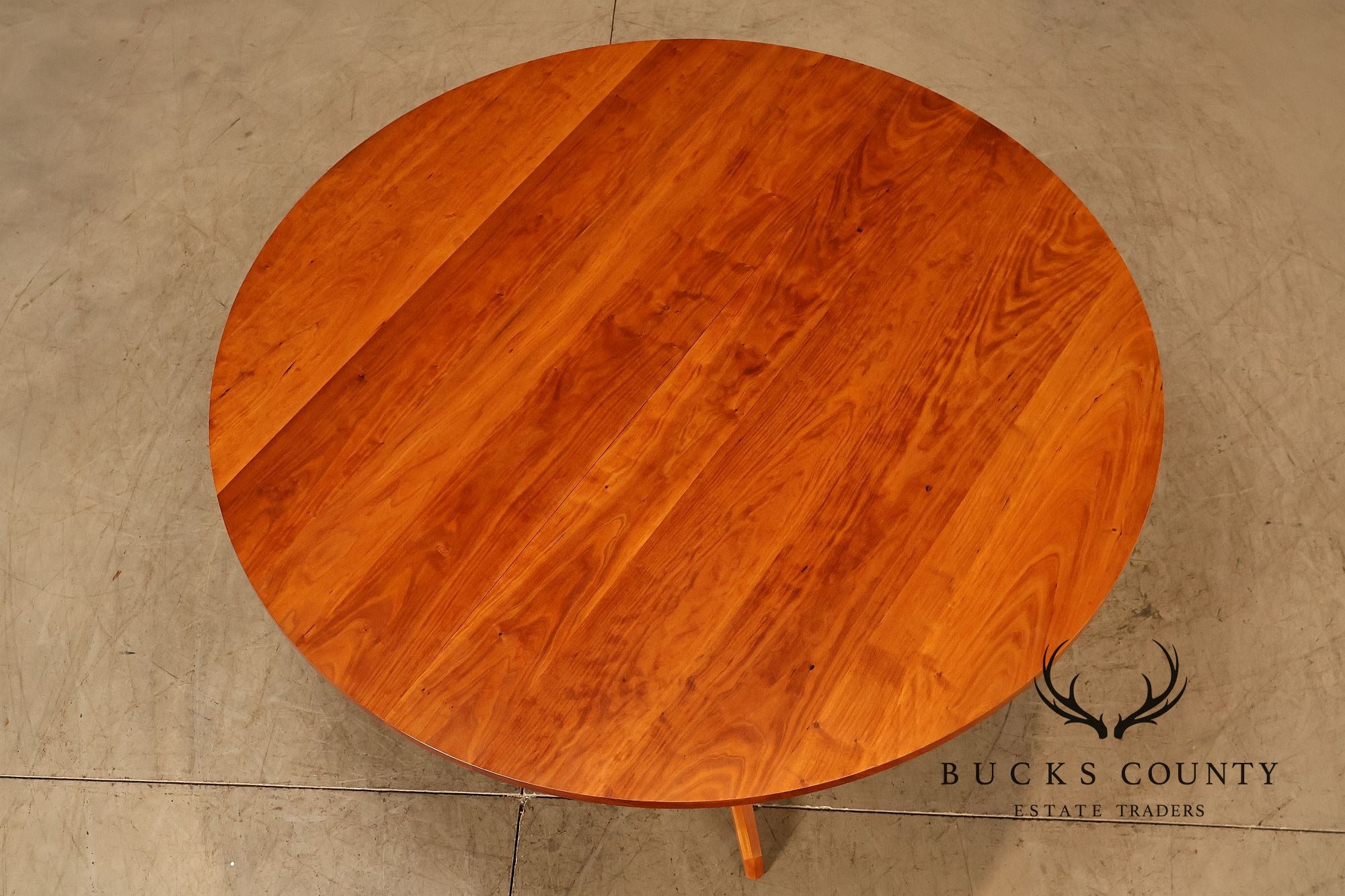 Thomas Moser Georgetown Round Cherry Pedestal Extension Dining Table