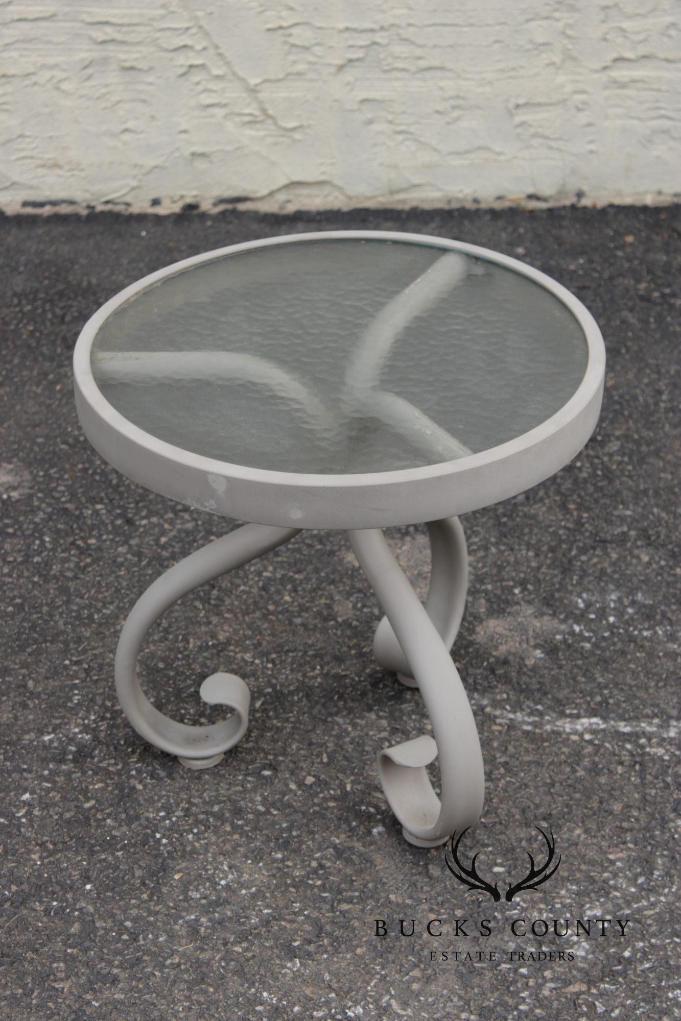 Woodard 'Ramsgate' Glass Top Aluminum Outdoor Round Patio Side Table