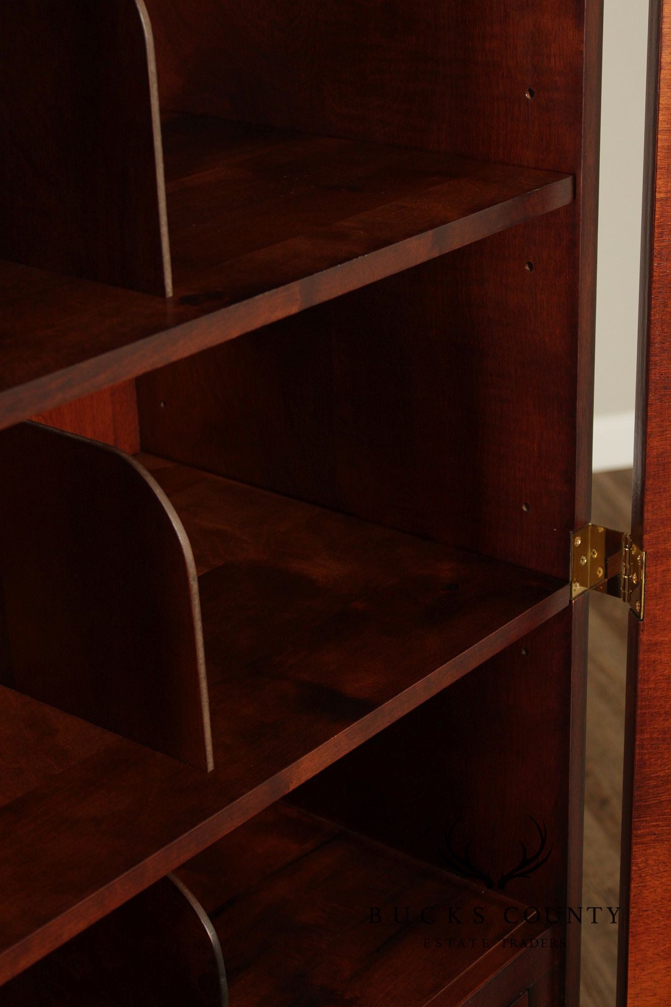 Henredon Aston Court Collection Mahogany Chippendale Bedroom Armoire Cabinet