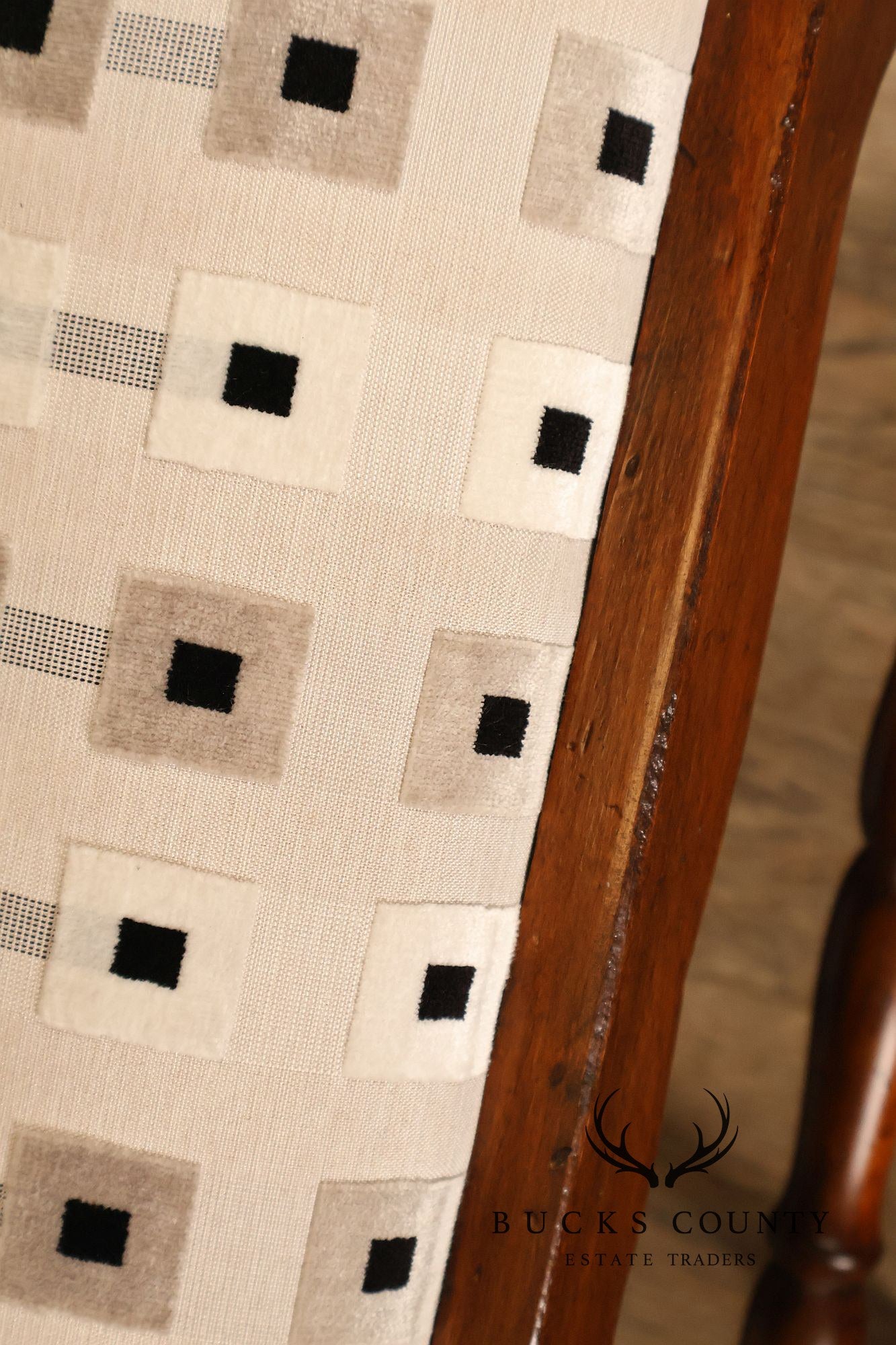 English Traditional Set Of Eight Custom Quality Ladderback Dining Chairs