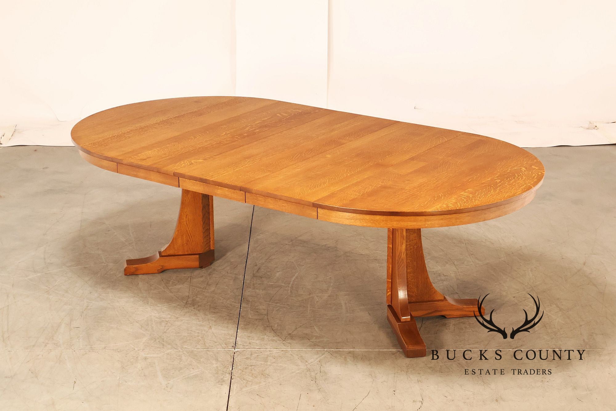 Stickley Mission Collection Round Oak Extension Dining Table With 3 Leaves In 35 Fayetteville Finish