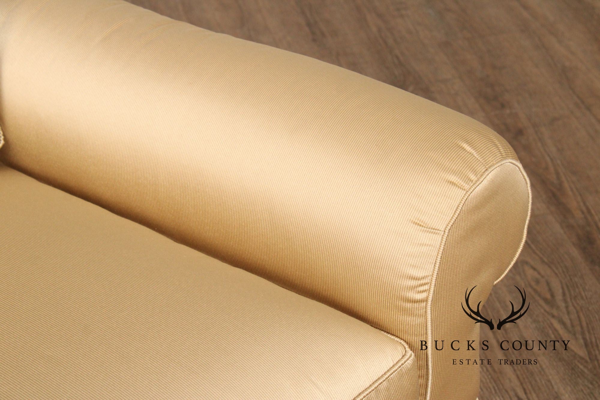 Alexandria Classic Rolled Arm Lounge Chair
