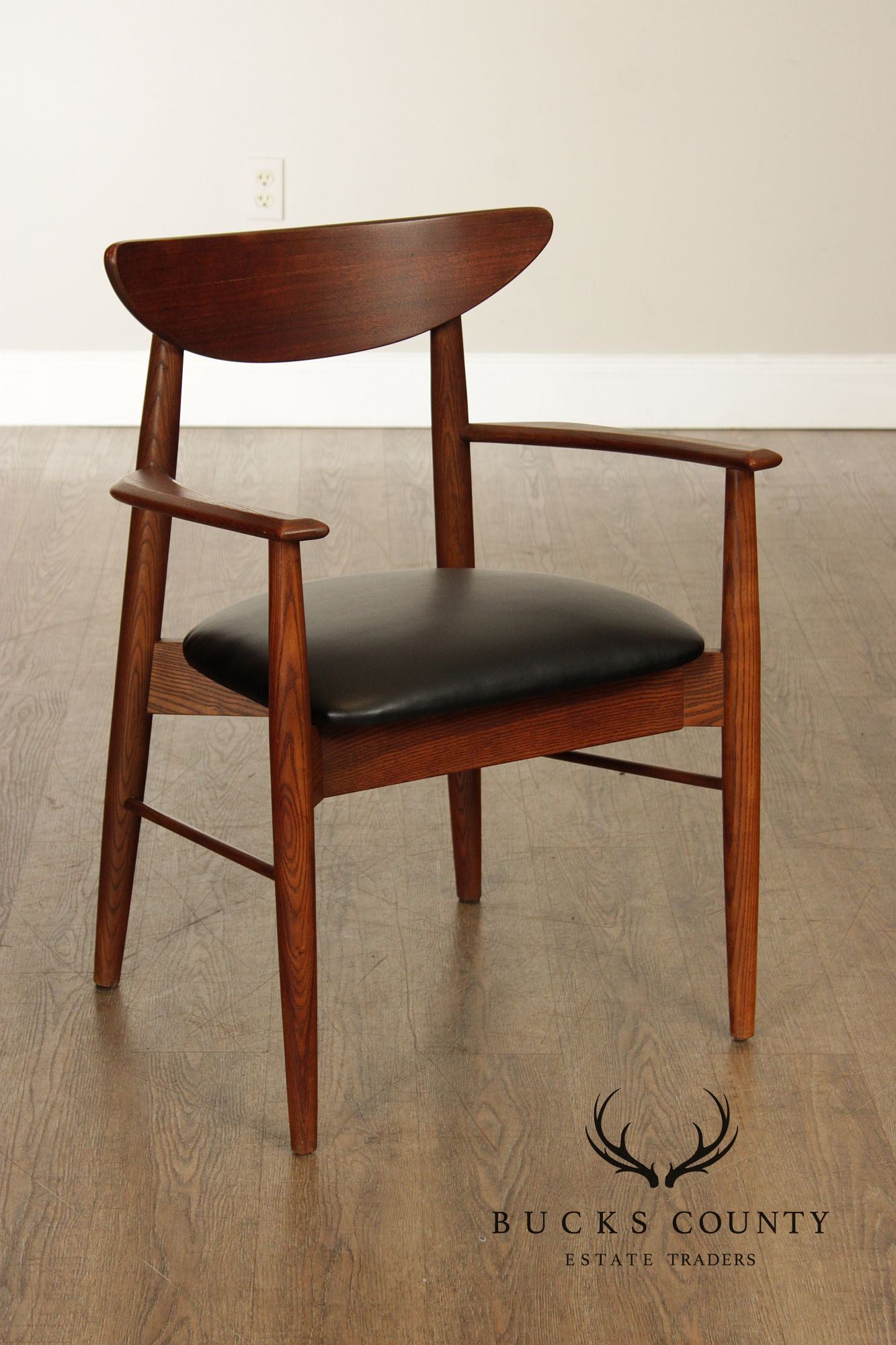 Stanley Furniture Mid Century Modern Walnut Set Of Six Dining Chairs