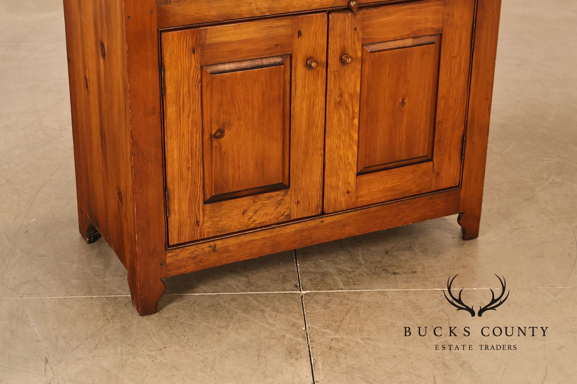 William Draper Cabinetmaker Rustic Country Pine Four Door Cupboard