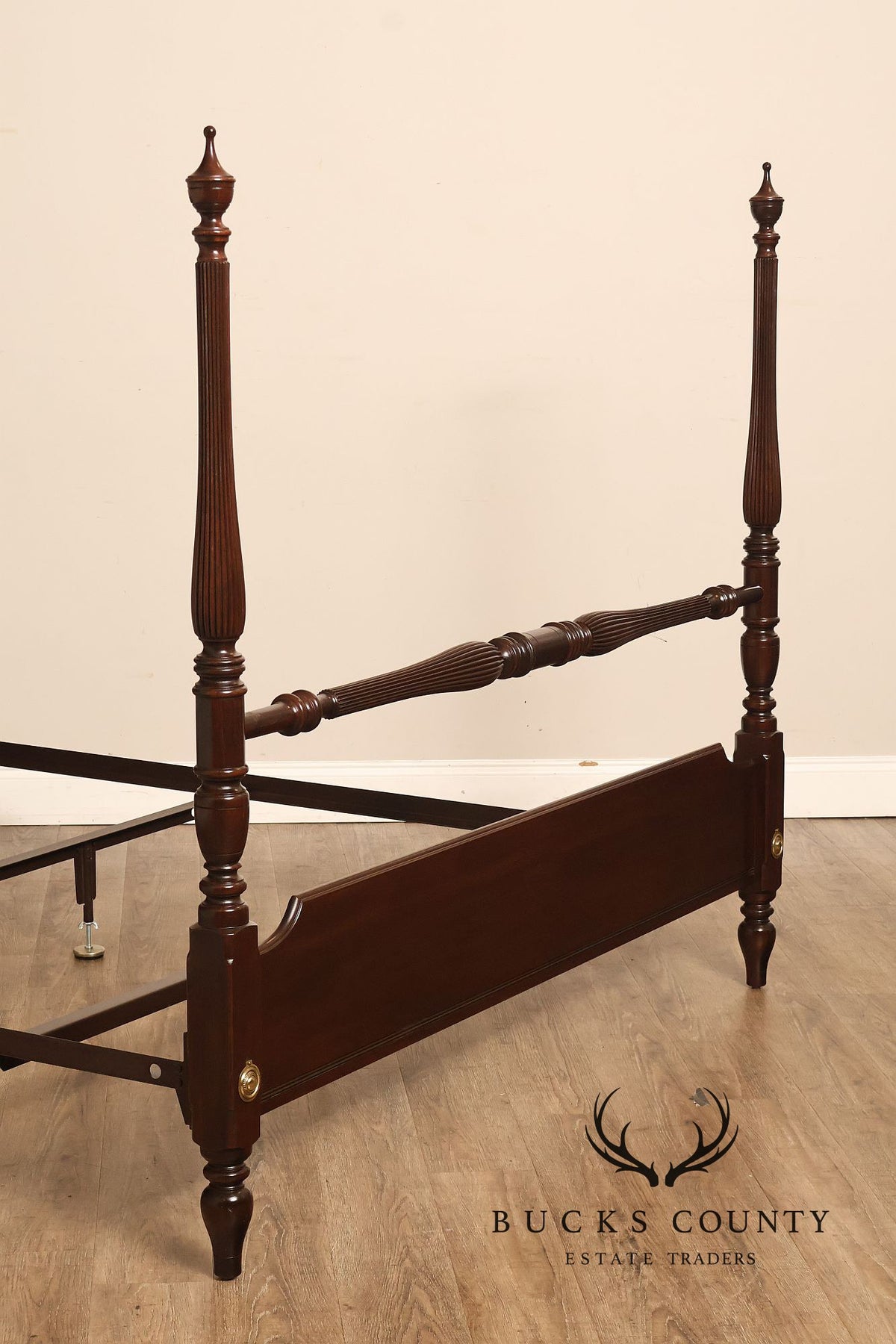 Ethan Allen 'Georgian Court' Queen Cherry Poster Bed