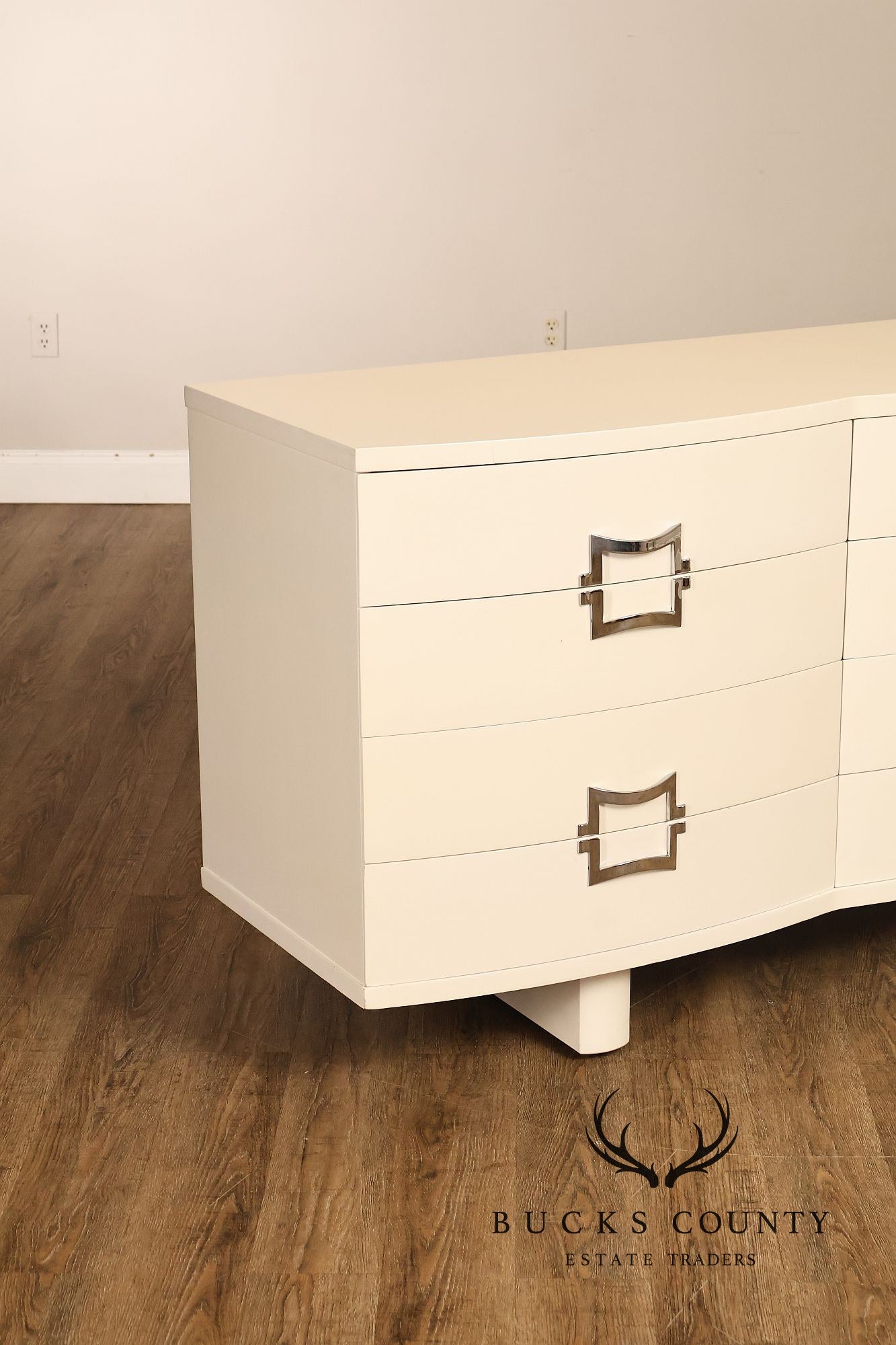 Rway Mid Century Modern White Lacquered Triple Dresser
