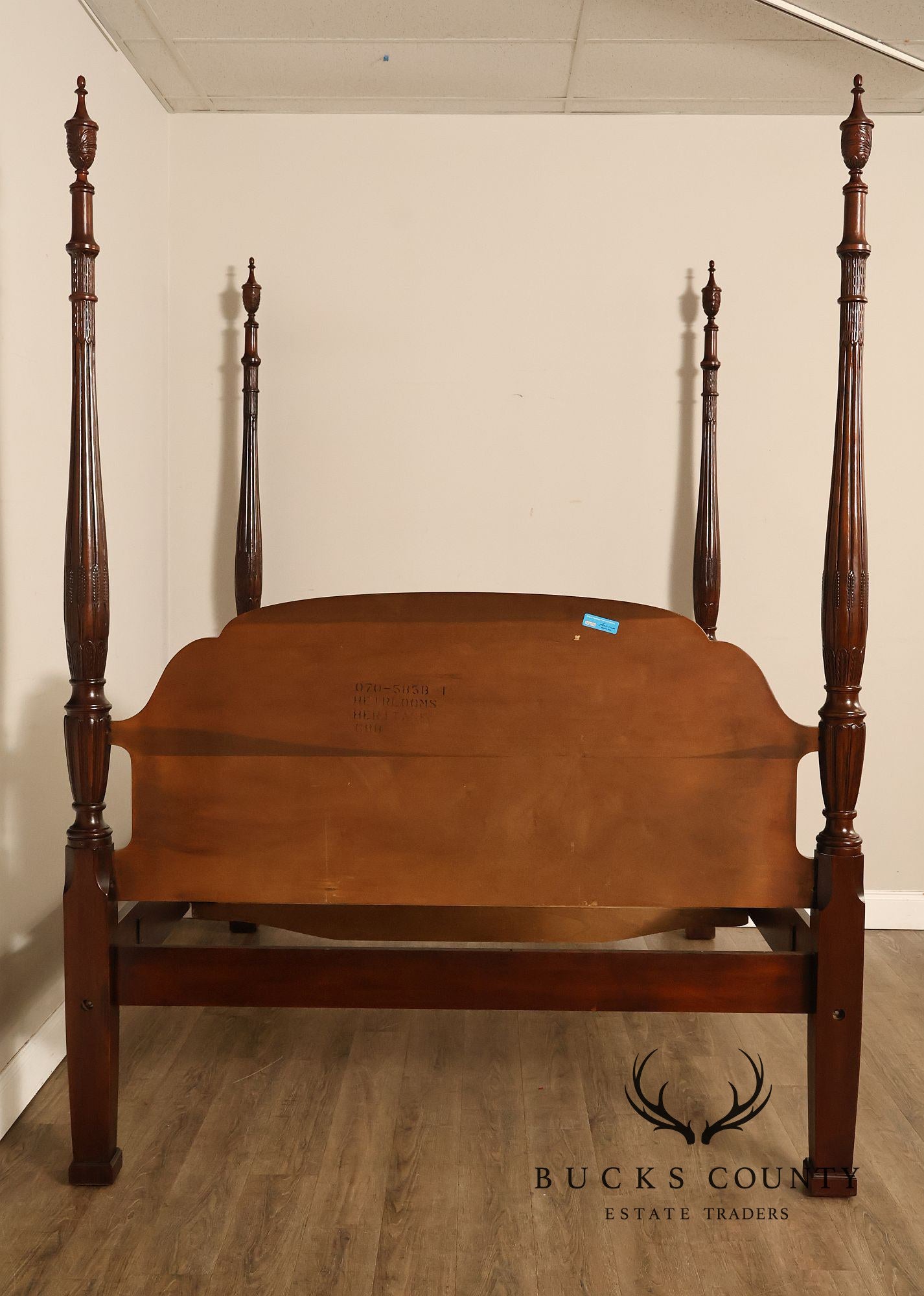 Drexel Heritage Mahogany Rice Carved Queen Poster Bed