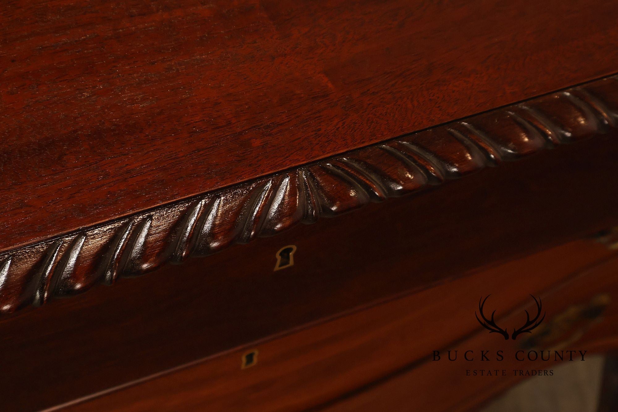 Vintage Chippendale Style Mahogany Sideboard Buffet