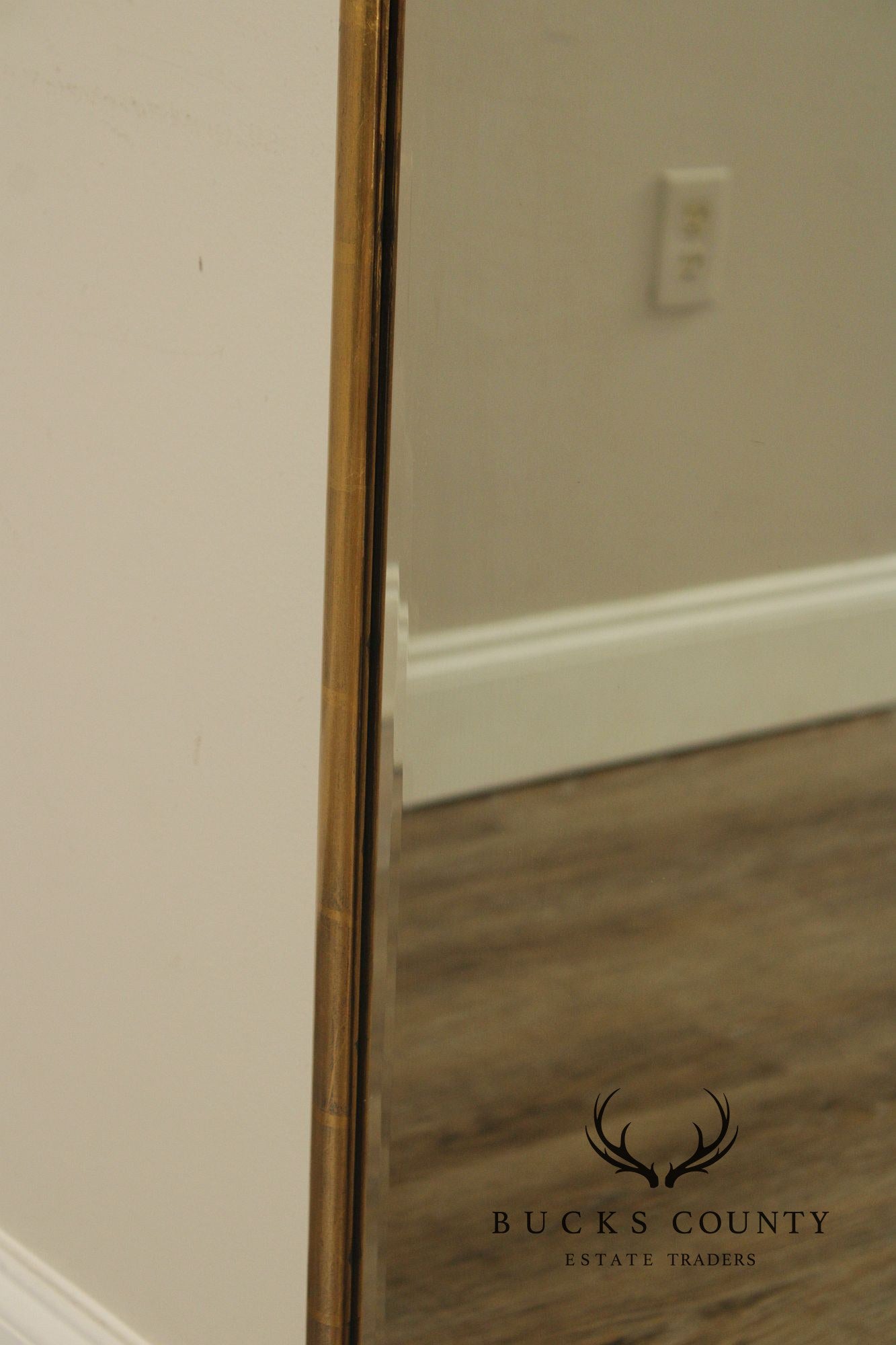 Queen Anne Style Gilt Frame Looking Glass Wall Mirror