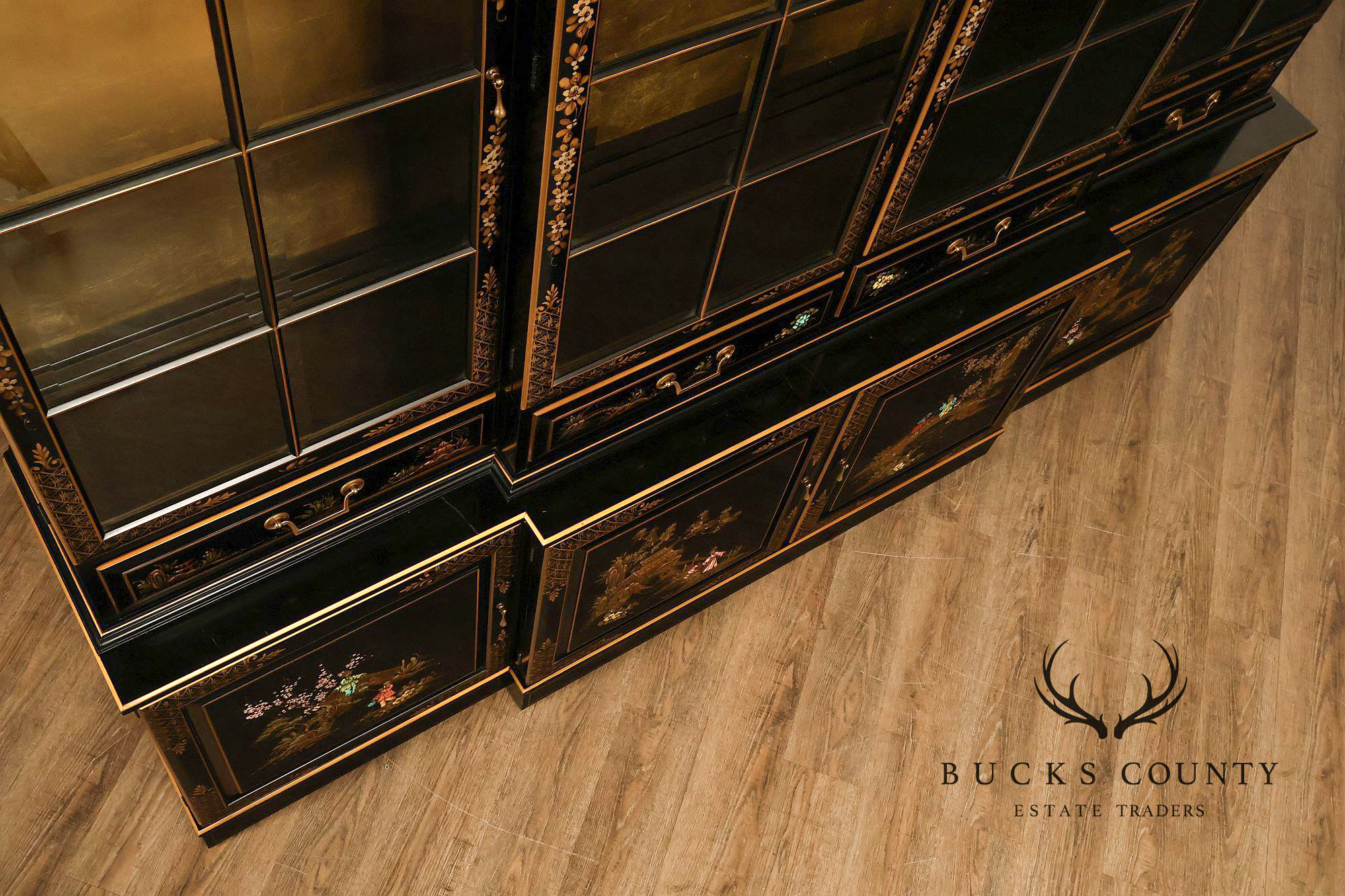 Union National Chinoiserie Hand Painted China Display Cabinet