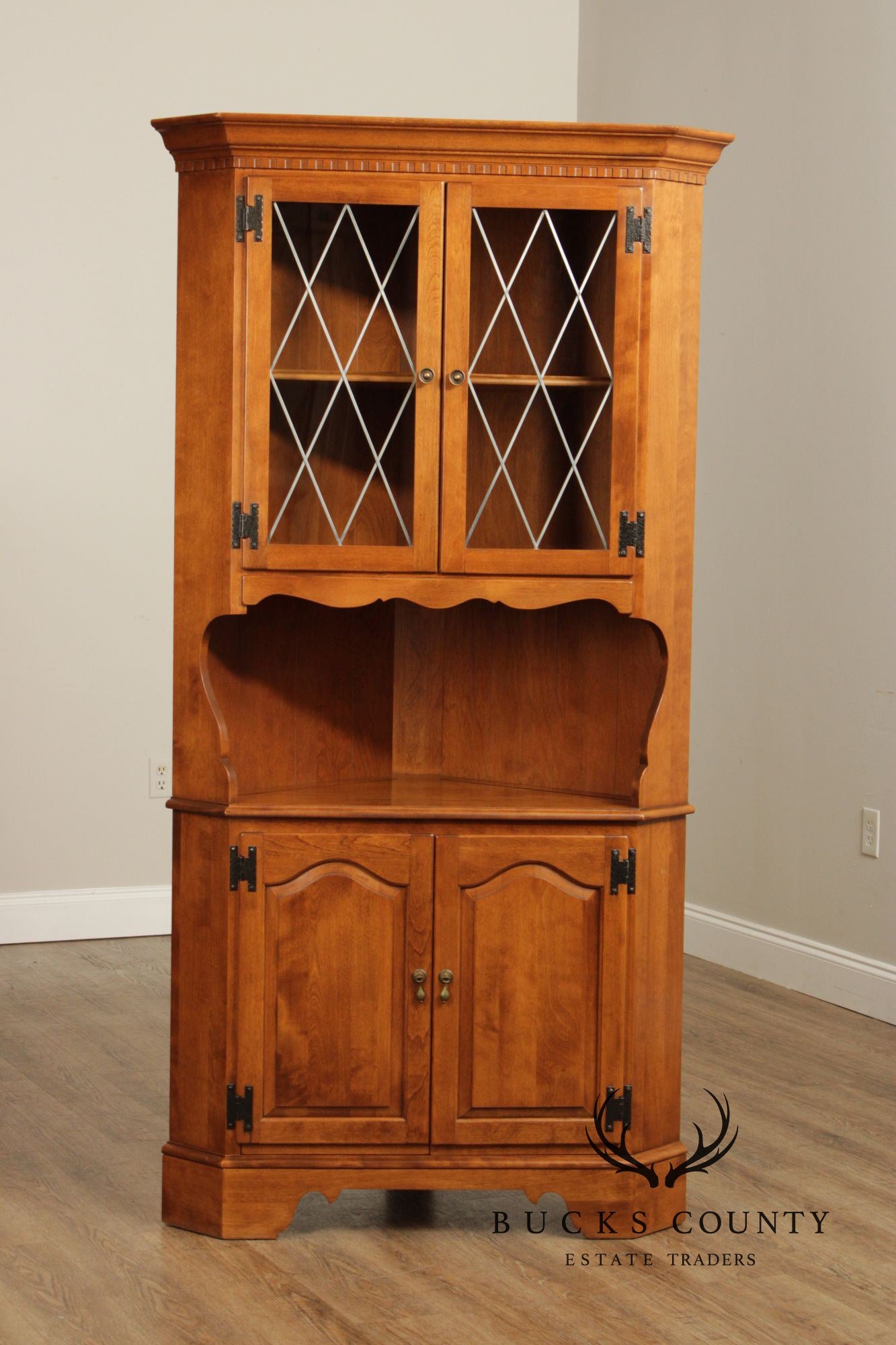 Ethan Allen Heirloom Maple Corner Cabinet