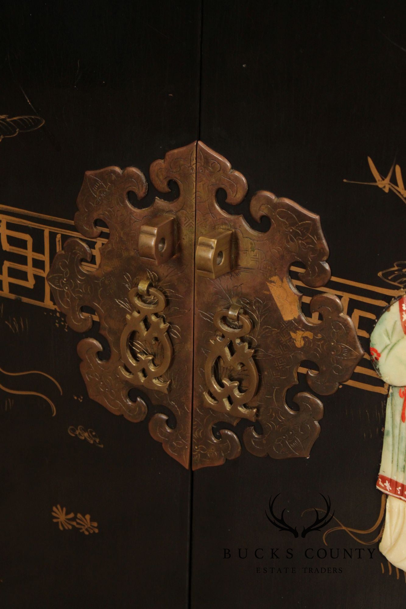 Chinoiserie Lift Top Bar Cabinet