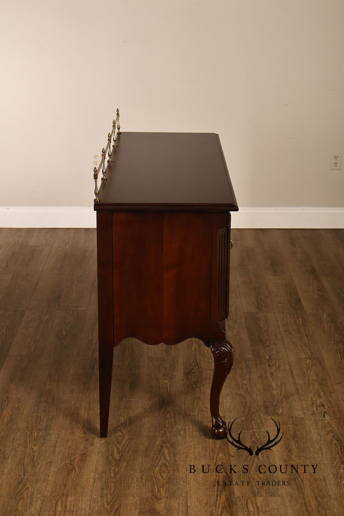Thomasville 'Collectors Cherry' Georgian Style Sideboard