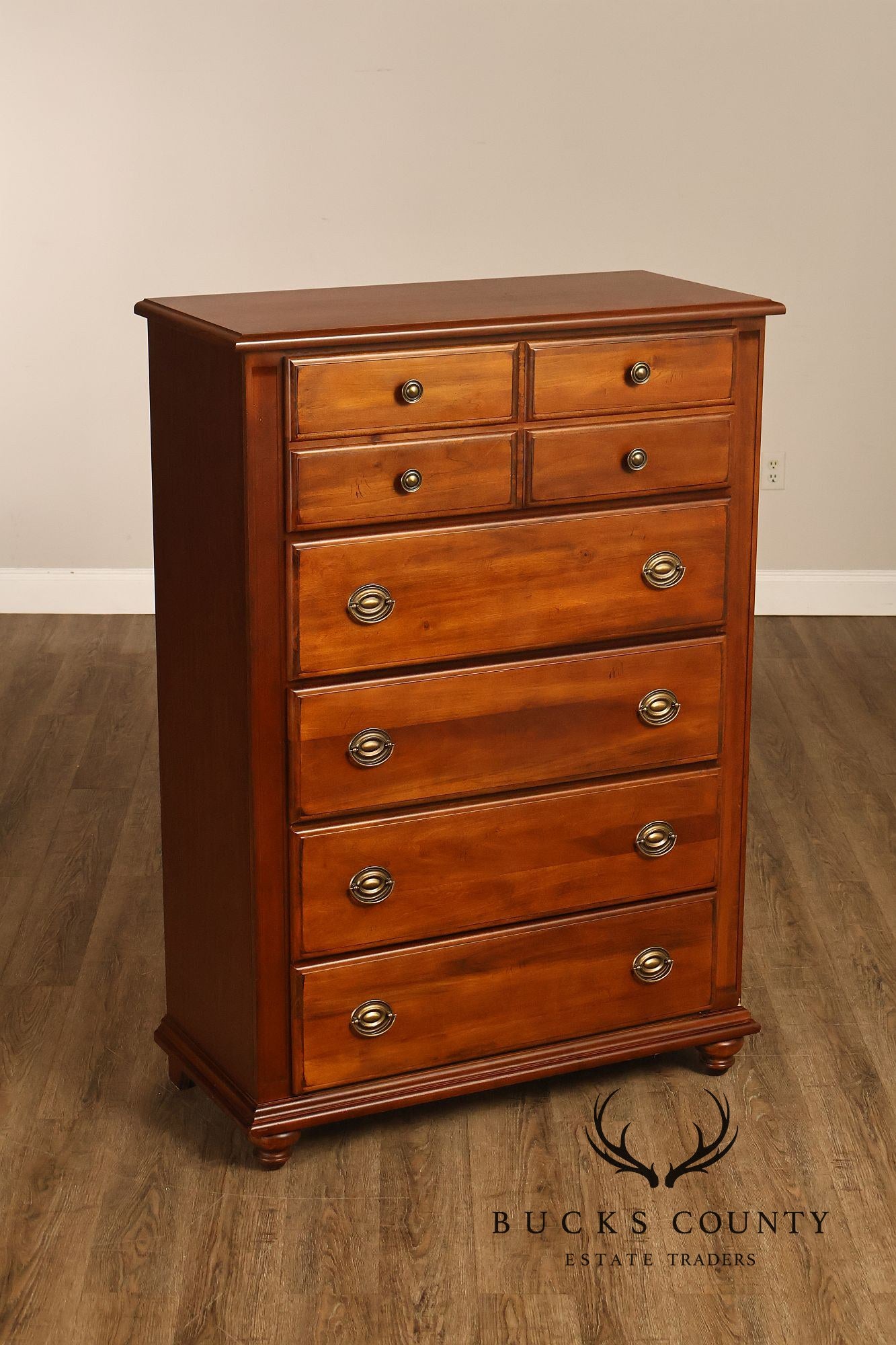 Broyhill Traditional 5 Drawer Tall Chest