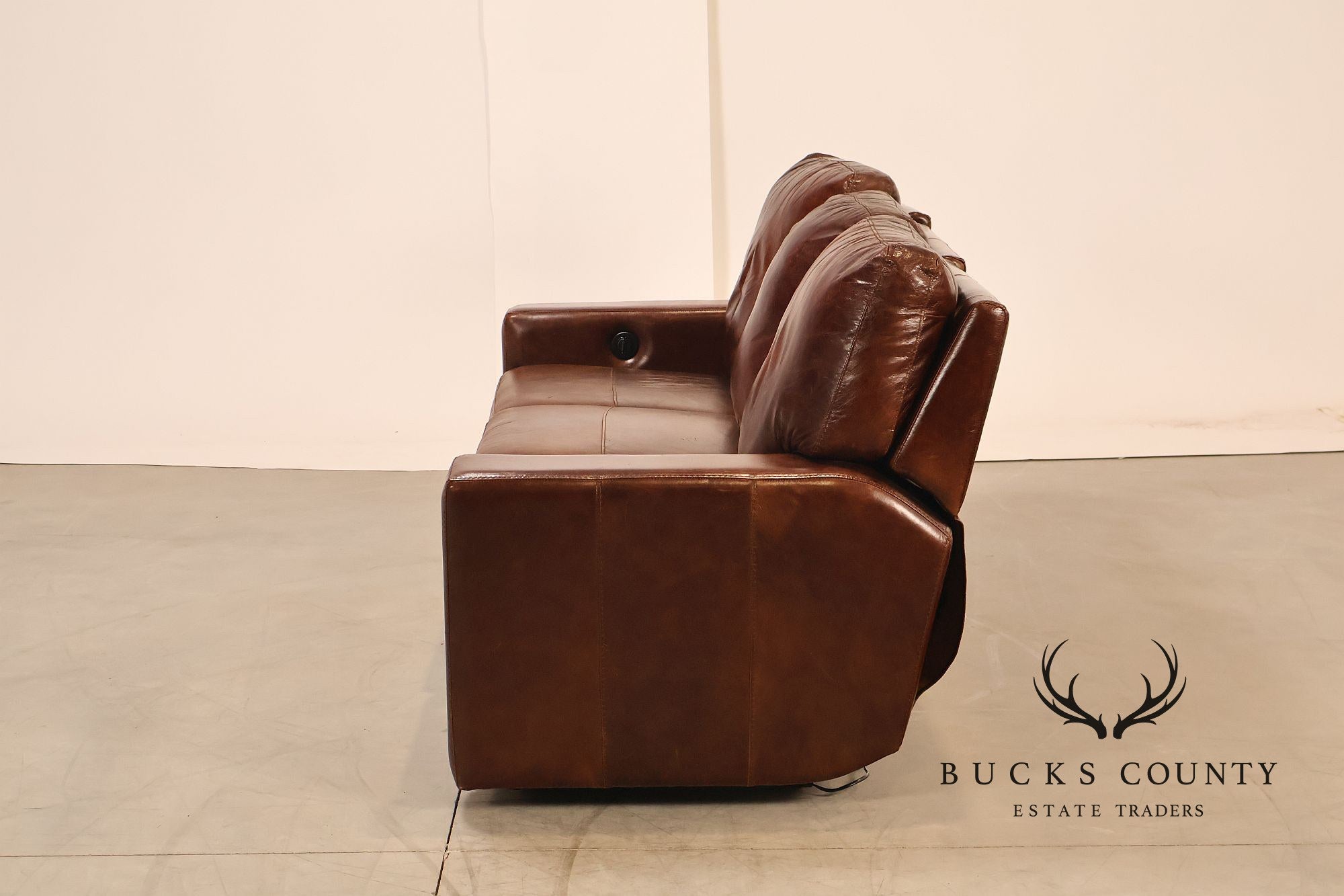 Soft Line Pair of 'Energia' Leather Power Reclining Sofas