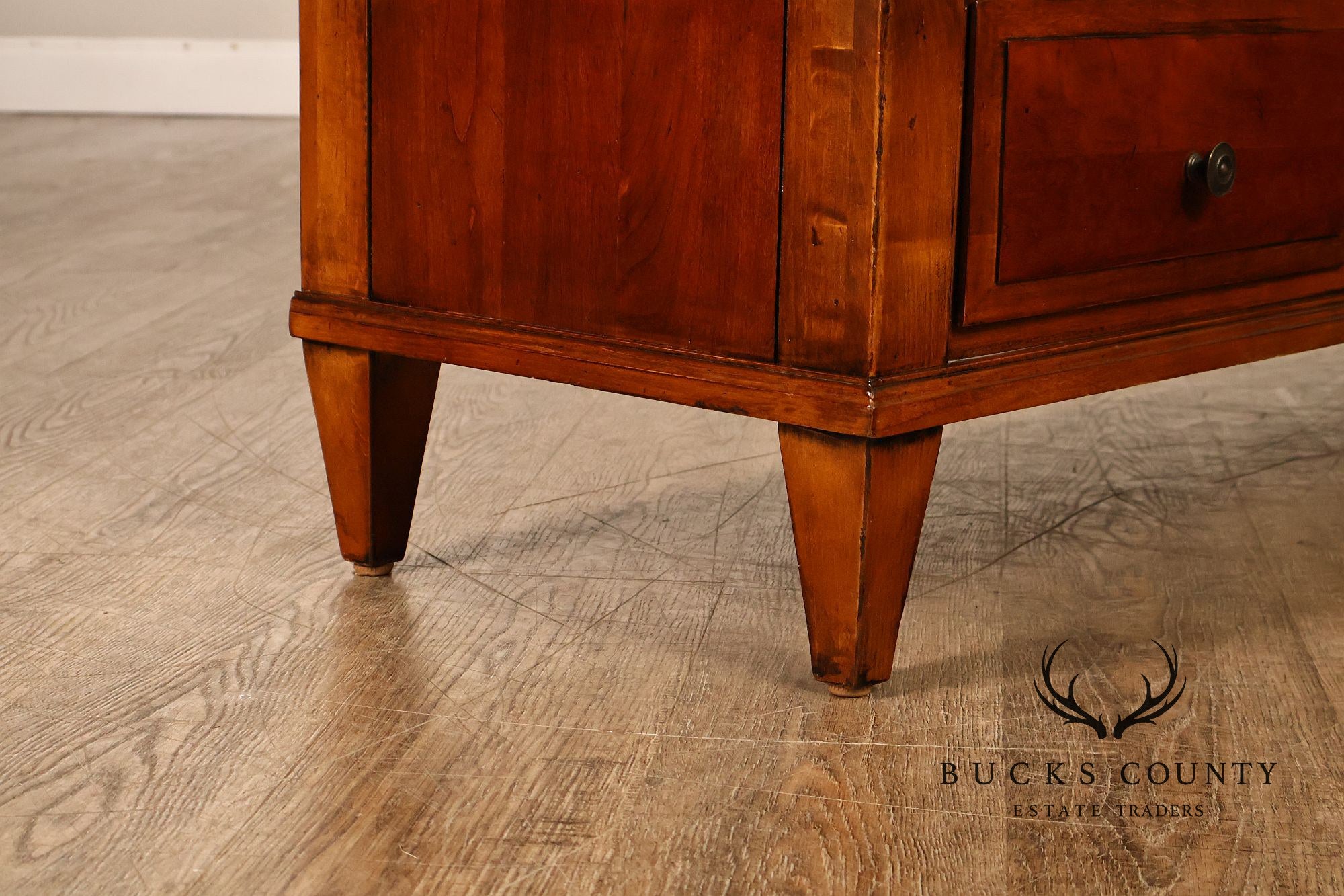 Ethan Allen 'Townhouse' Sliding Door Bookcase