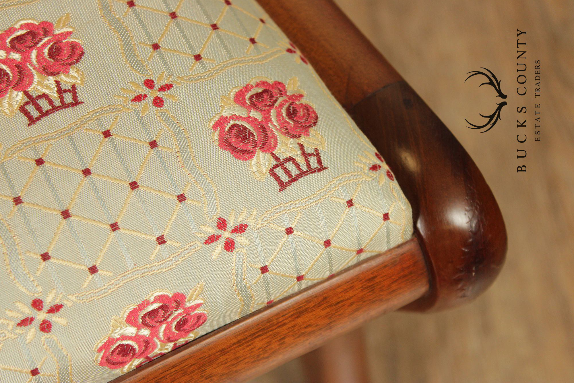 Biggs Furniture Empire Style Set of Eight Mahogany Dining Chairs