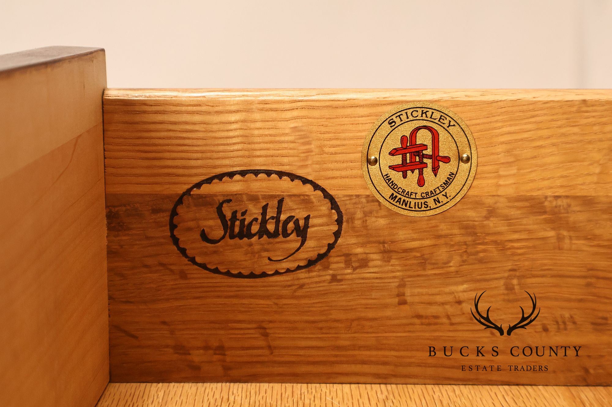 Stickley Mission Collection Harvey Ellis Cherry Nine Drawer Dresser