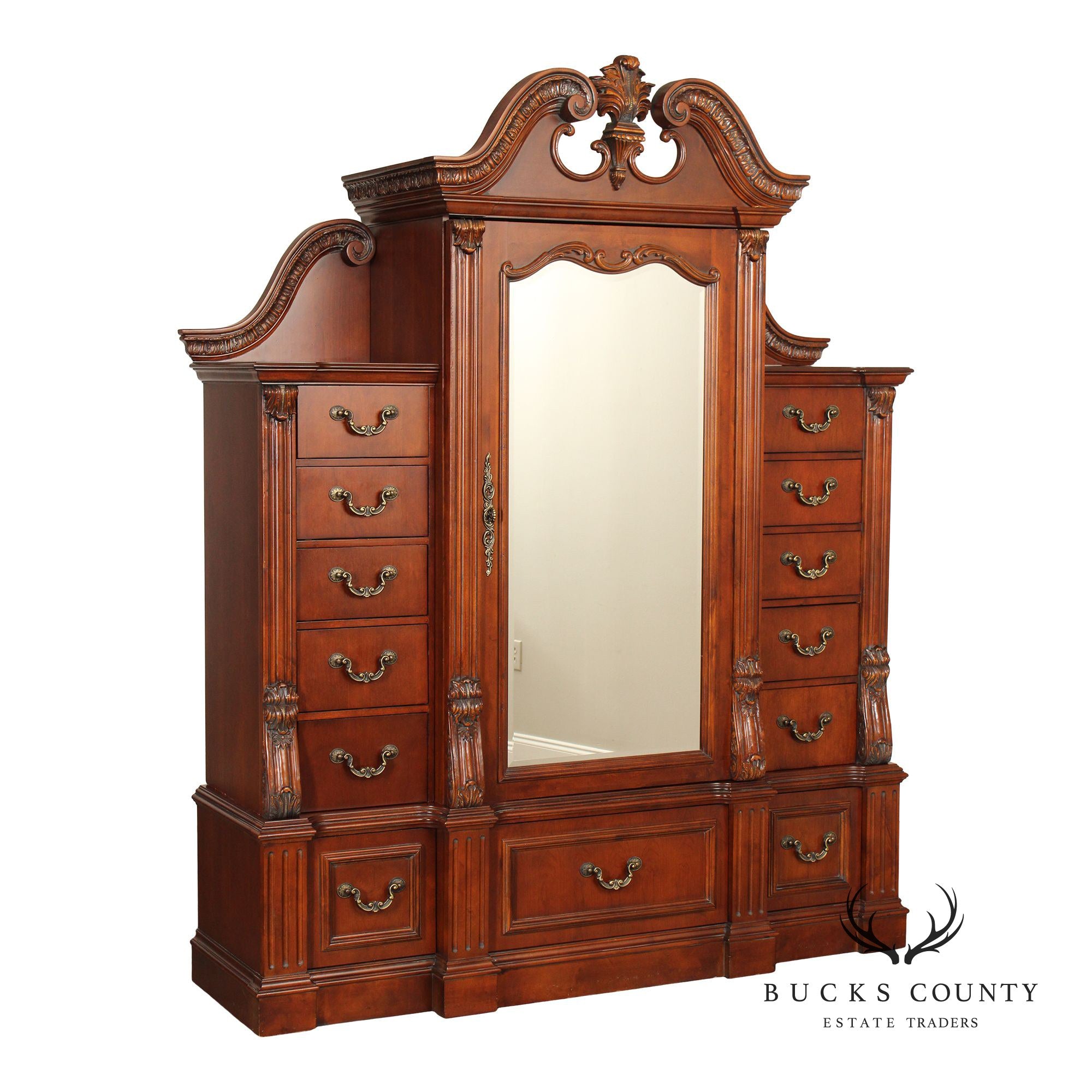 Pulaski Furniture Georgian Style Gentleman's Chest