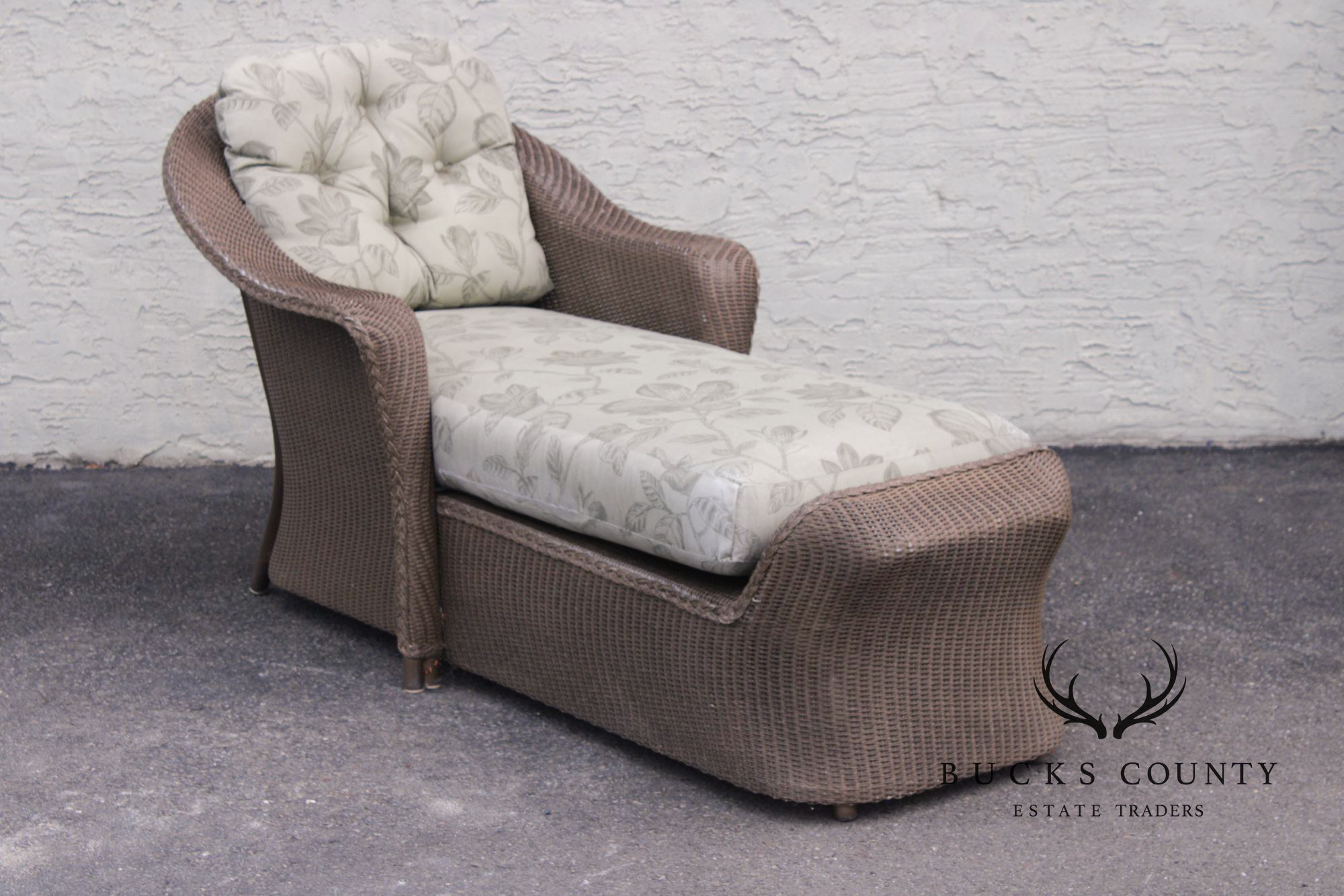 Lloyd Loom Wicker Outdoor Chaise Lounge